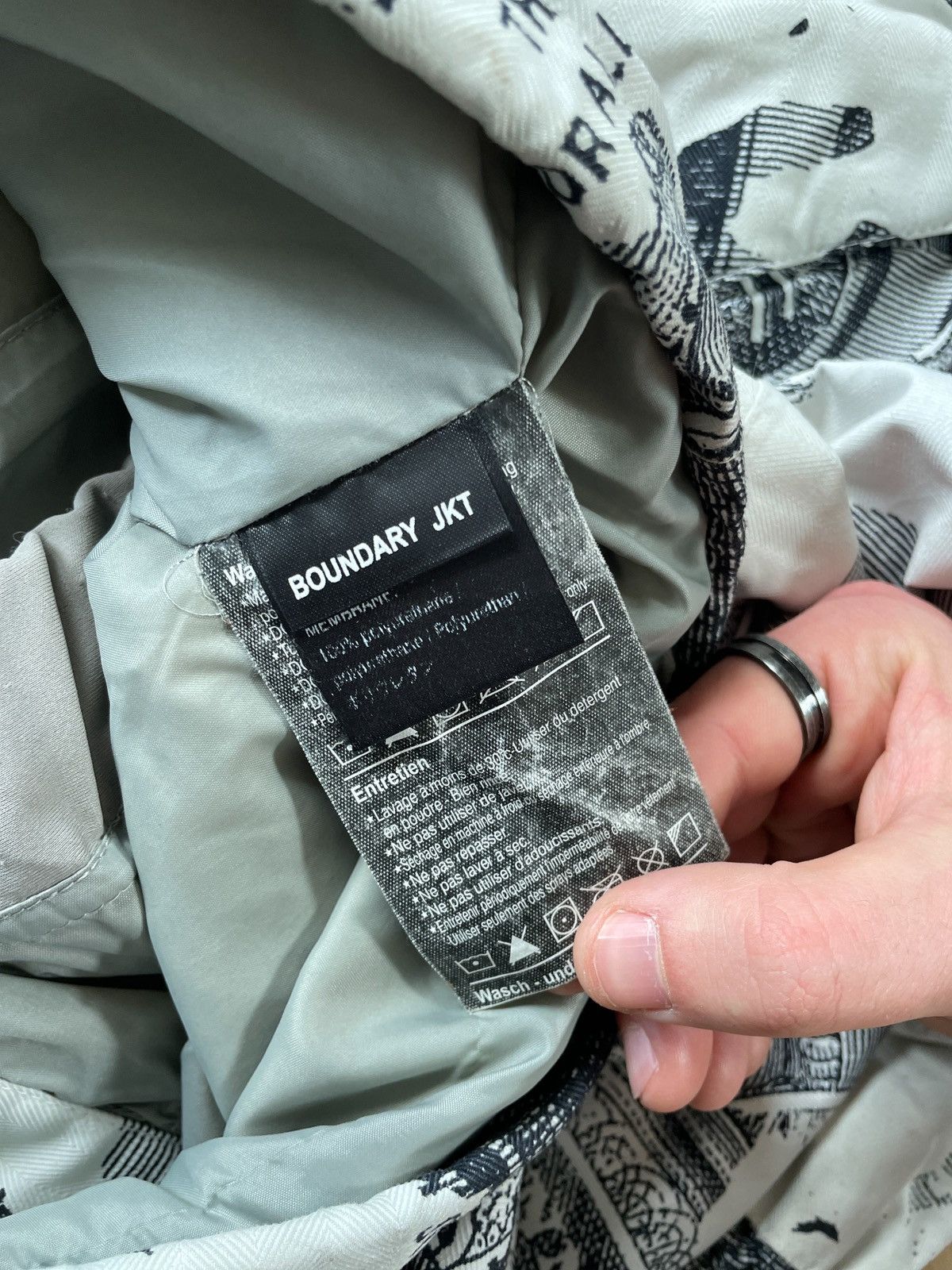 Analog Analog CIR CLASS 1 AG 07-08 outdoor boundary gorpcore jacket Size US M / EU 48-50 / 2 - 7 Thumbnail