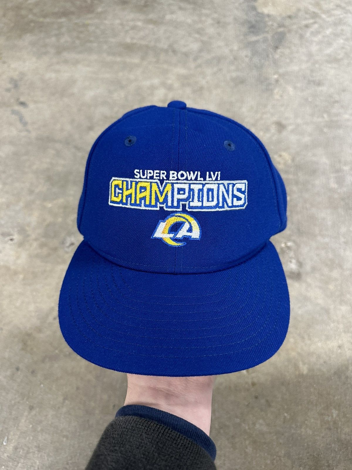 NFL × New Era × Vintage Crazy Y2K New Era Los Angeles Rams Super Bowl Champs Hat Size ONE SIZE - 1 Thumbnail