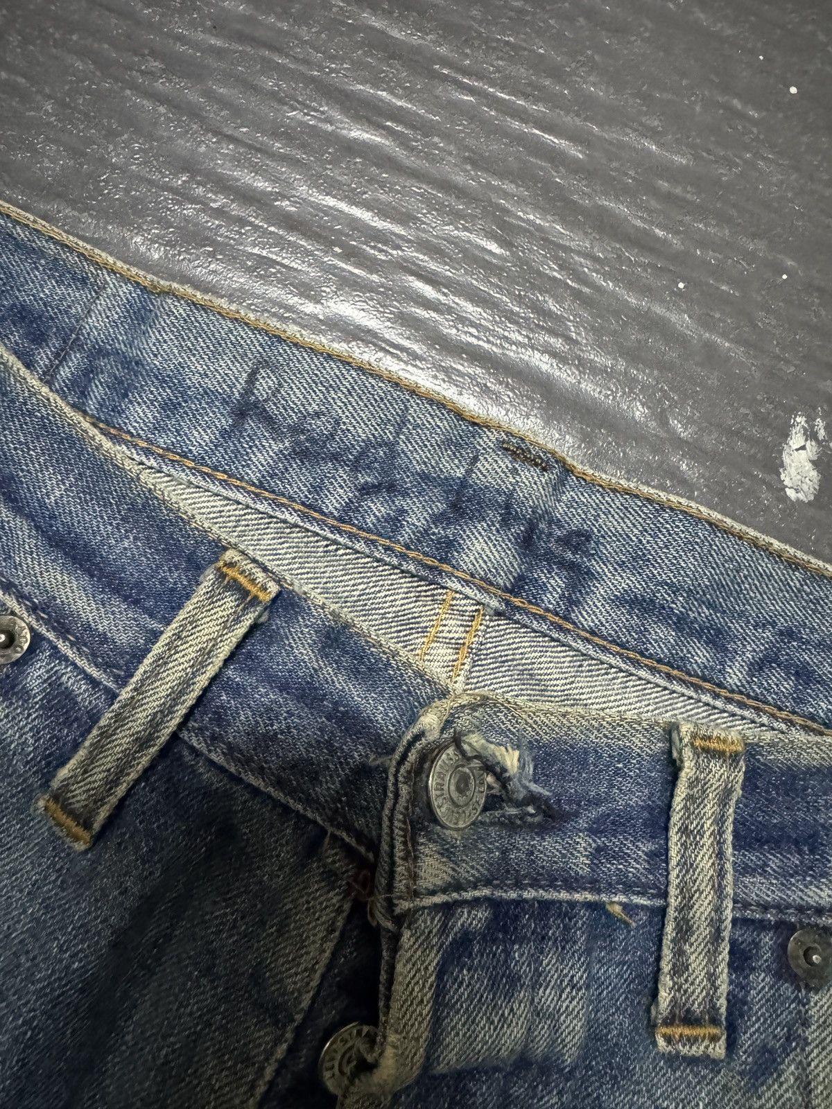 Levi's Vintage Levis Rindem 501 selvedge Cropped jeans Size US 35 - 10 Thumbnail