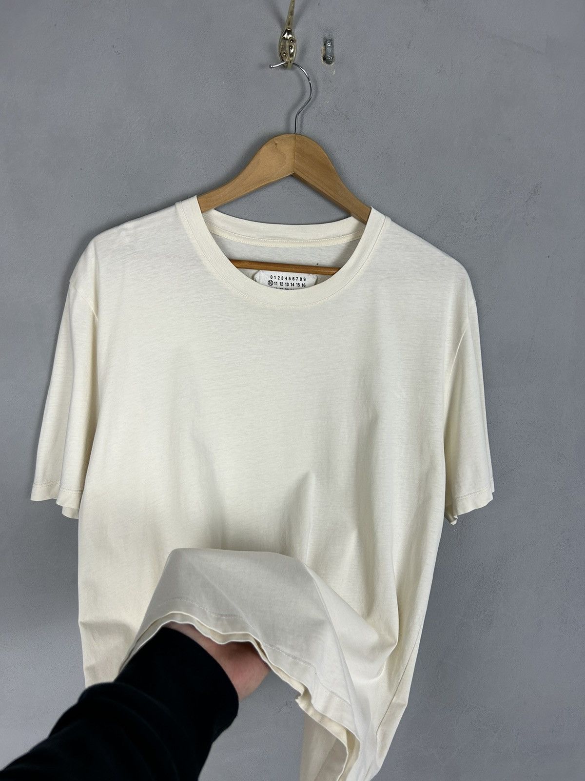 Maison Margiela Maison Margiela Basic Short Sleeve T-Shirt Men’s XL Size US XL / EU 56 / 4 - 3 Thumbnail