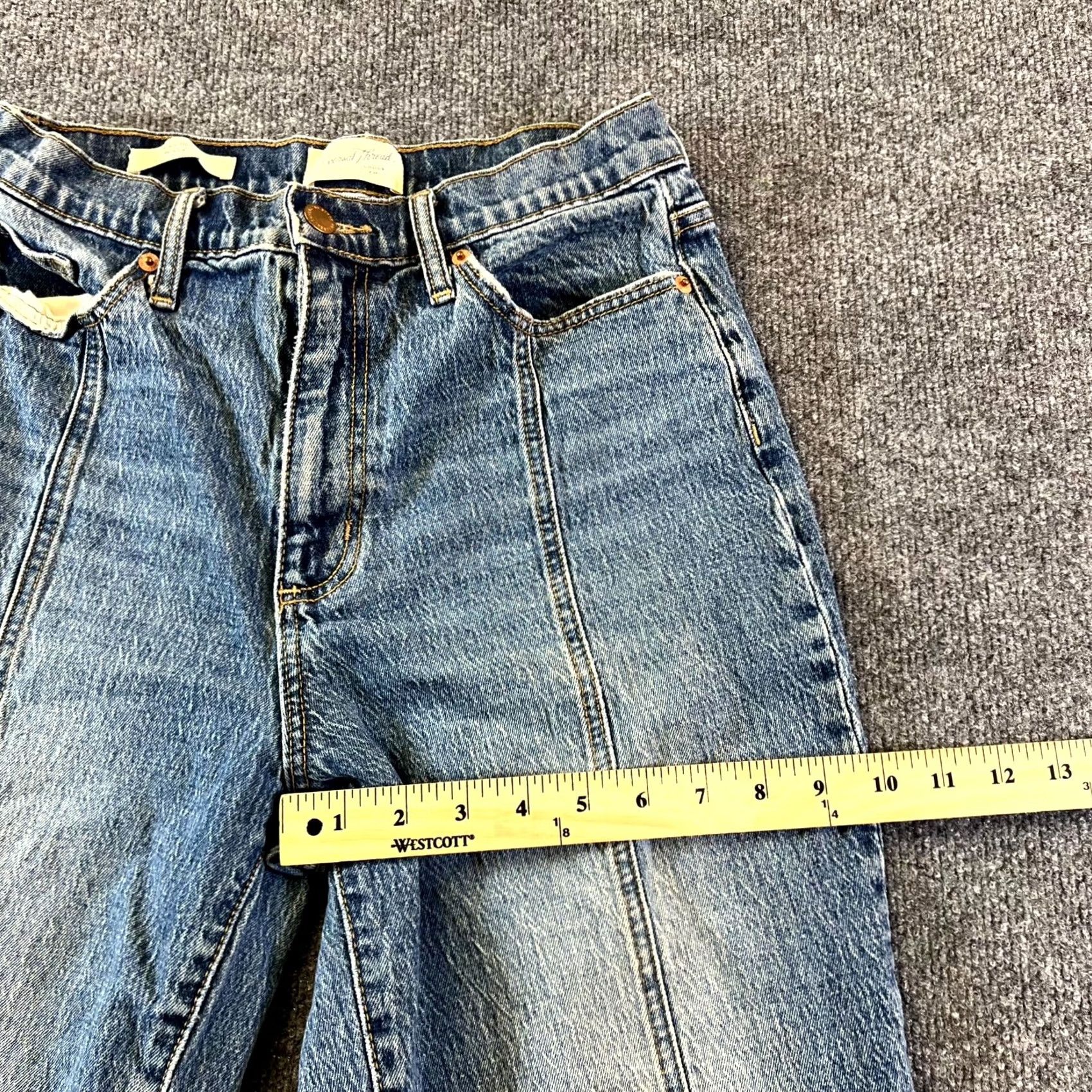 Vintage Universal Thread Jeans Women's 6/28R Blue Denim Medium Wash Straight 5-Pocket Zip Button Seasonal Womens Jeans Size 28" / US 6 / IT 42 - 5 Thumbnail