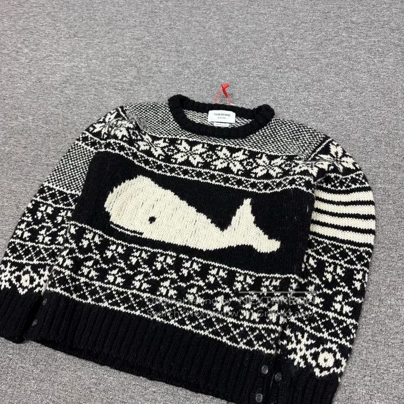 Thom Browne Thom Browne Black and white whale jacquard knit sweater Size US S / EU 44-46 / 1 - 4 Thumbnail