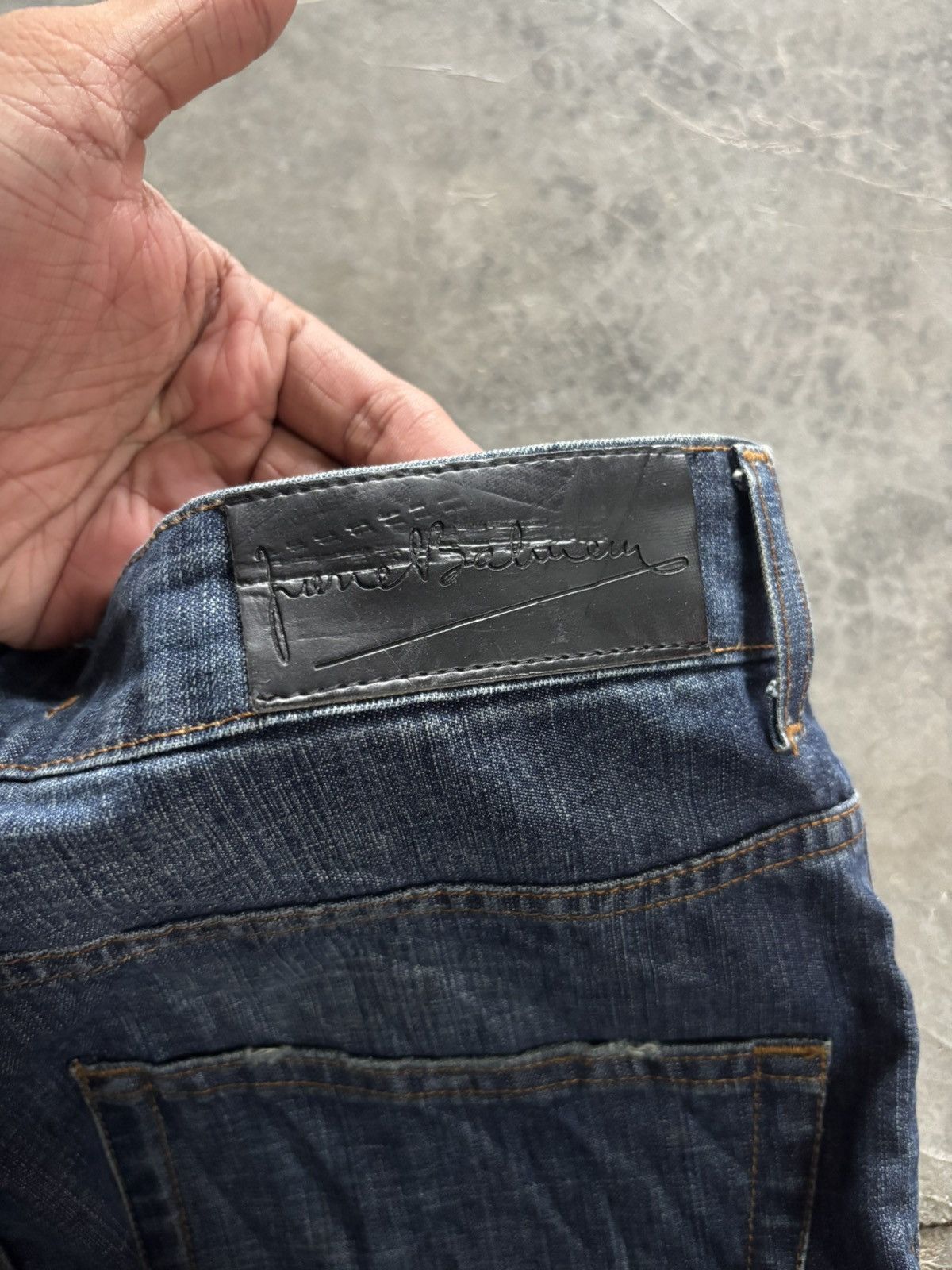 Pierre Balmain PIERRE BALMAIN SKINNY DISTRESSED DECARNIN HEDI SLIMANE STYLE Size US 32 / EU 48 - 22 Thumbnail