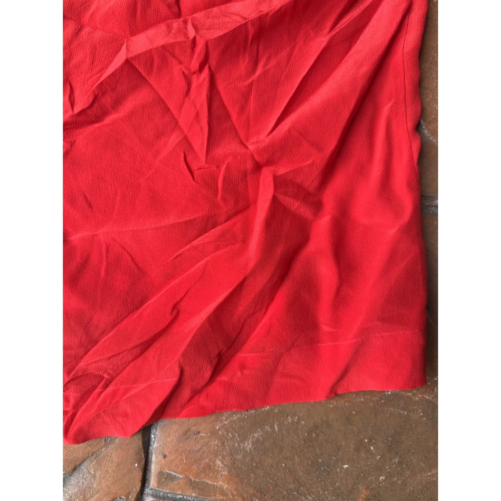 Ellen Tracy VINTAGE Linda Allard Ellen Tracy Silk Shirt Womens 14 Short Sleeve Button Up Red Casual Ships Dry Clean Only Size XL / US 12-14 / IT 48-50 - 5 Thumbnail