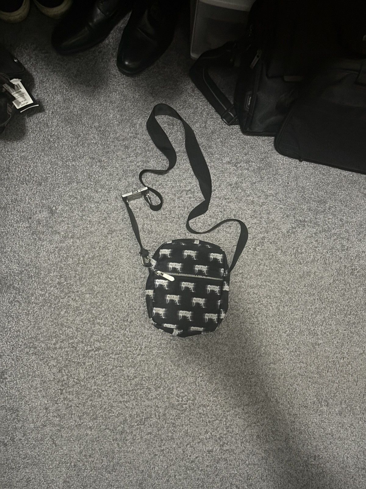 Revenge Revenge motion logo shoulder bag Size ONE SIZE - 1 Thumbnail
