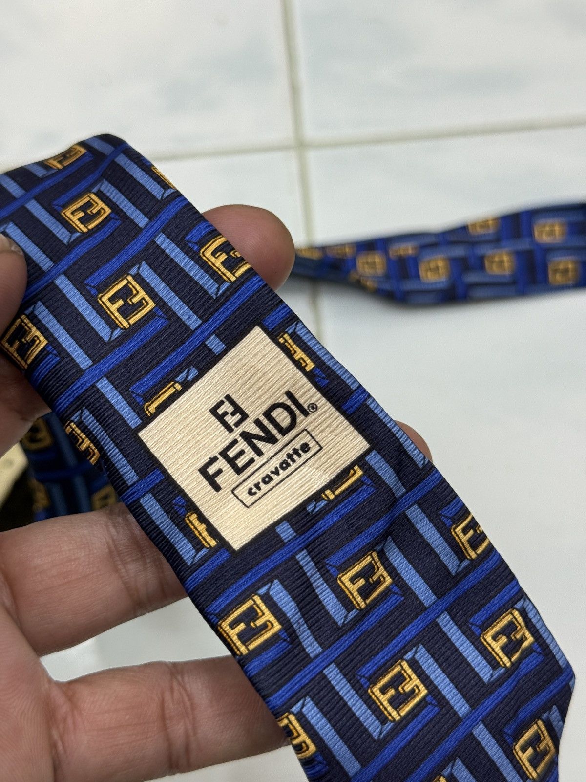 Balenciaga 🔥🔥🔥4 PCS NECKTIES CHANEL BALENCIAGA FENDI CHAPS RALPH LAUREN Size ONE SIZE - 11 Thumbnail