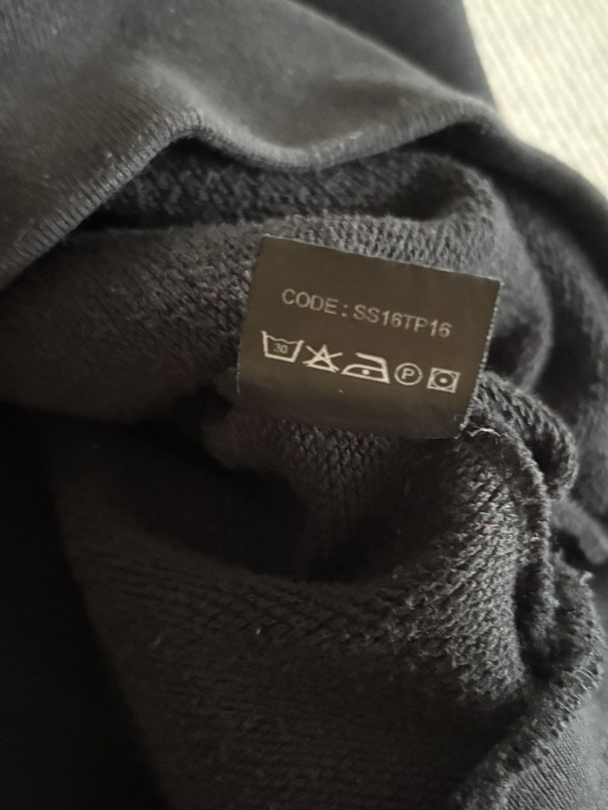 Vetements SS16 Oversized Titanic Hoodie Size US S / EU 44-46 / 1 - 8 Thumbnail