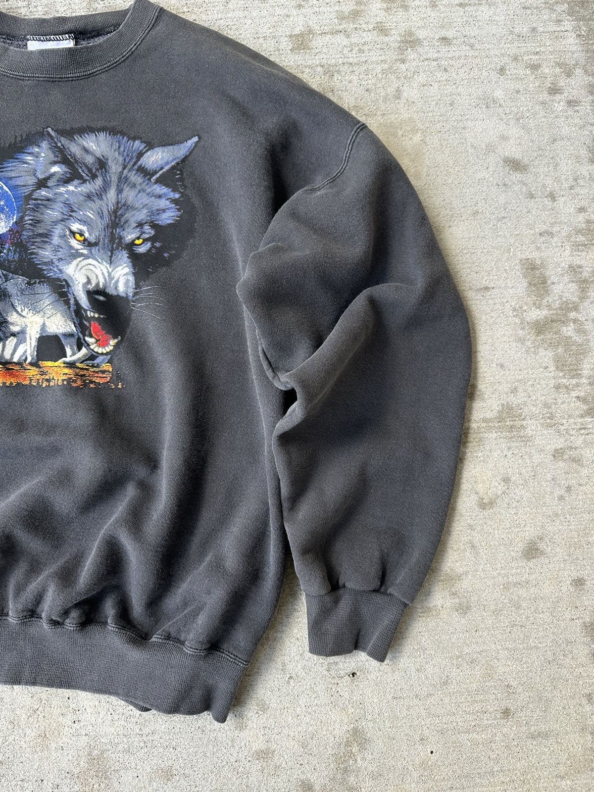 Vintage 90s Wolf Nature Graphic Crewneck Sweatshirt Size US XL / EU 56 / 4 - 4 Thumbnail