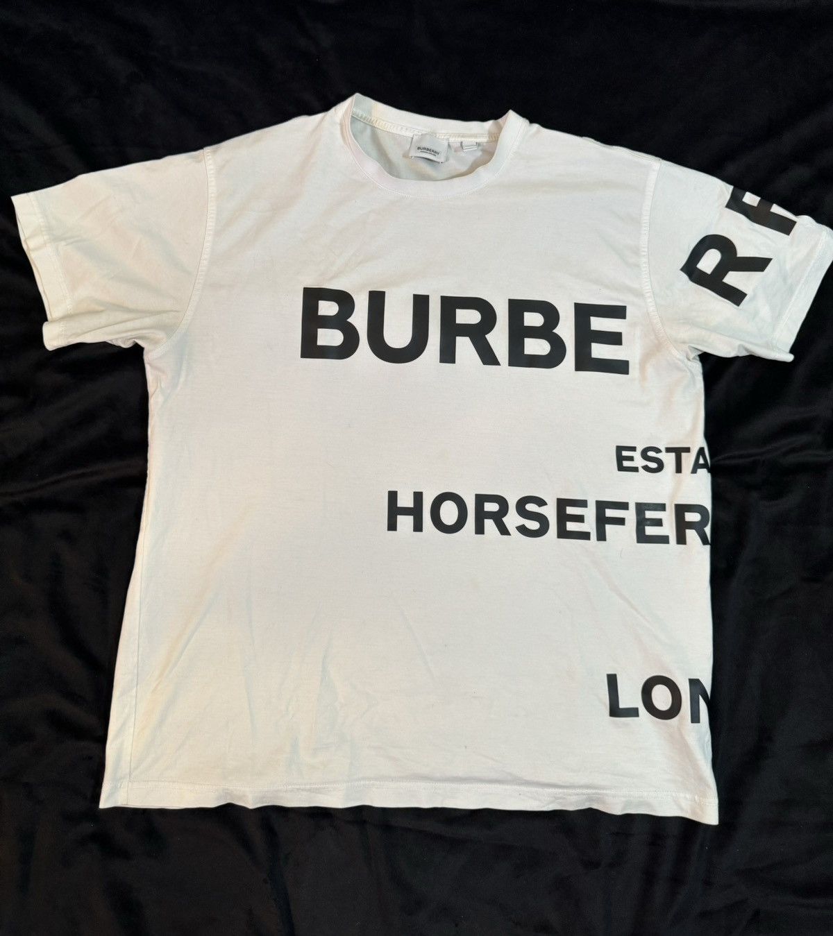 Image of London Burberry Horseferry Rd White Tee, Men's (Size Small)