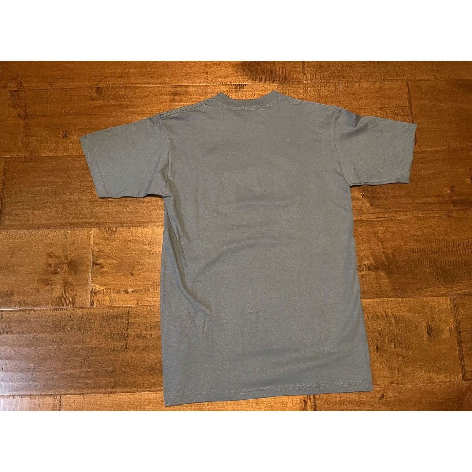 Vintage VINTAGE Prairie Mountain Jackson Hole Wyoming Moose USA T-Shirt Adult Medium M Gray Size US M / EU 48-50 / 2 - 3 Thumbnail