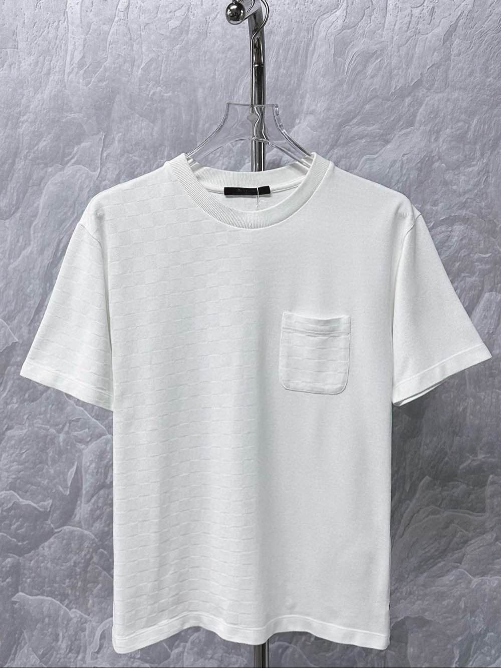 Louis Vuitton Louis Vuitton Damier Pocket T-Shirt Size M Size US M / EU 48-50 / 2 - 1 Thumbnail