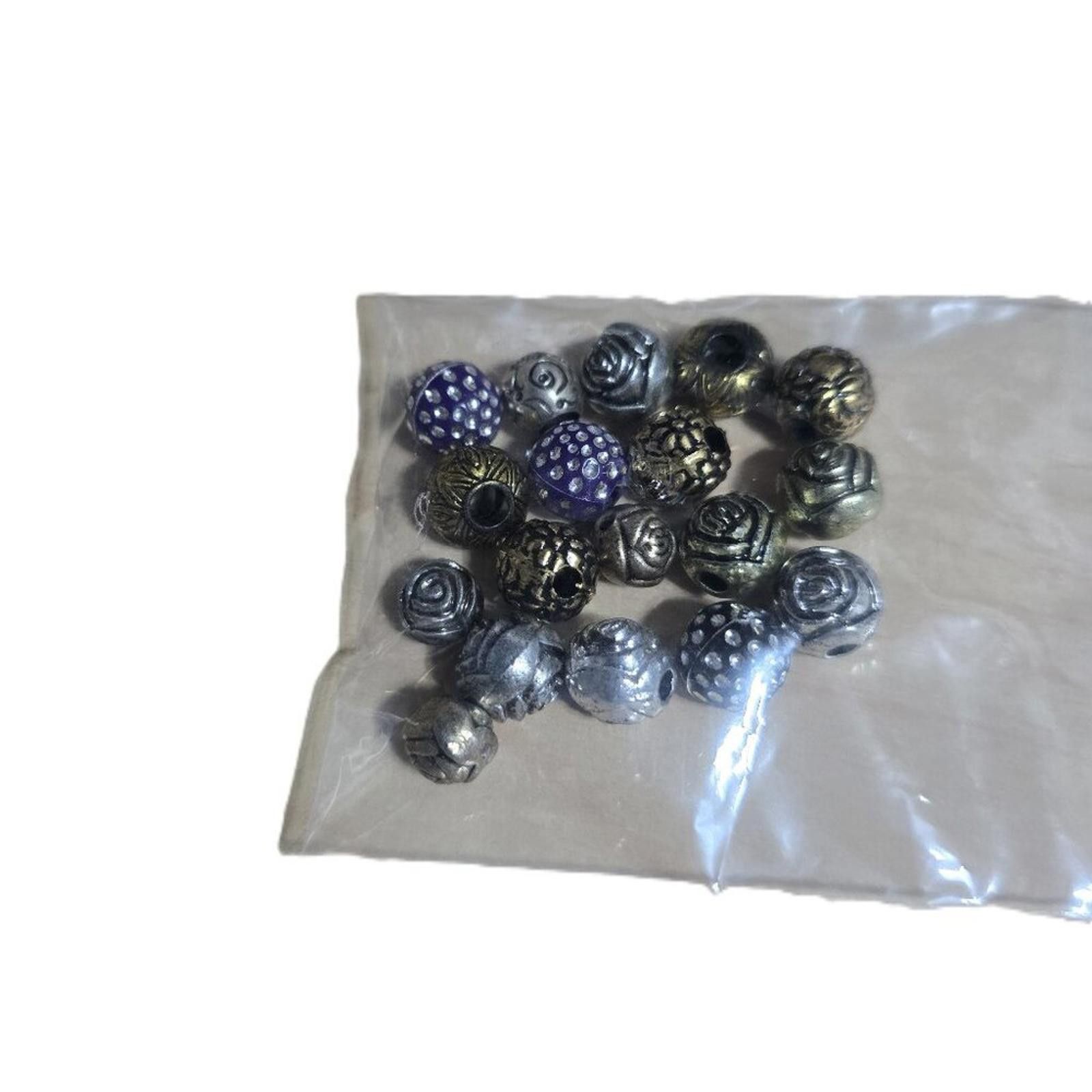 Other Jewelry Making or Craft Beads Metal Alloys Glass or Acrylic Size ONE SIZE - 3 Thumbnail