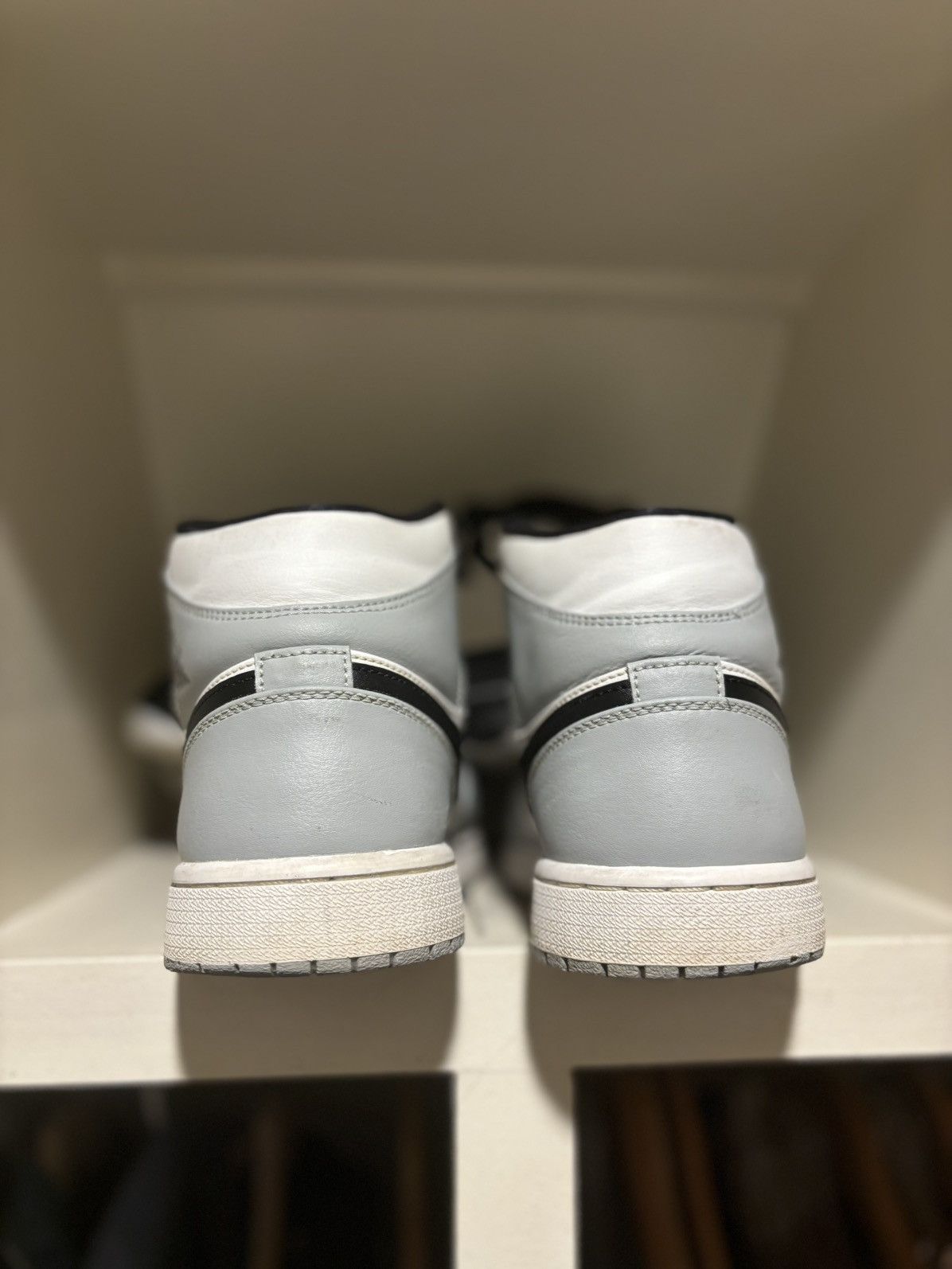 Jordan Brand Jordan 1 mid smoke grey size 11 Size US 11 / EU 44 - 5 Thumbnail