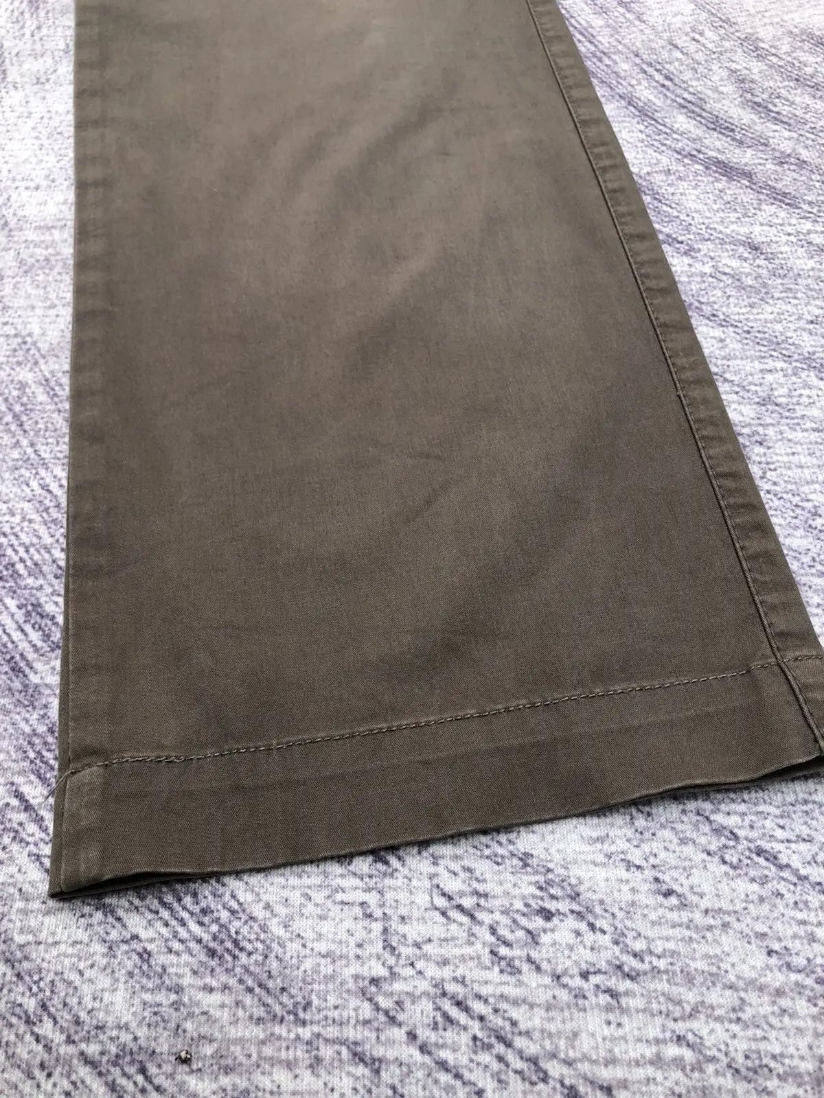 Designer × Japanese Brand Japanesebrand Uniqlo Faded Olive Multipocket W35xL40 Size US 35 - 4 Thumbnail