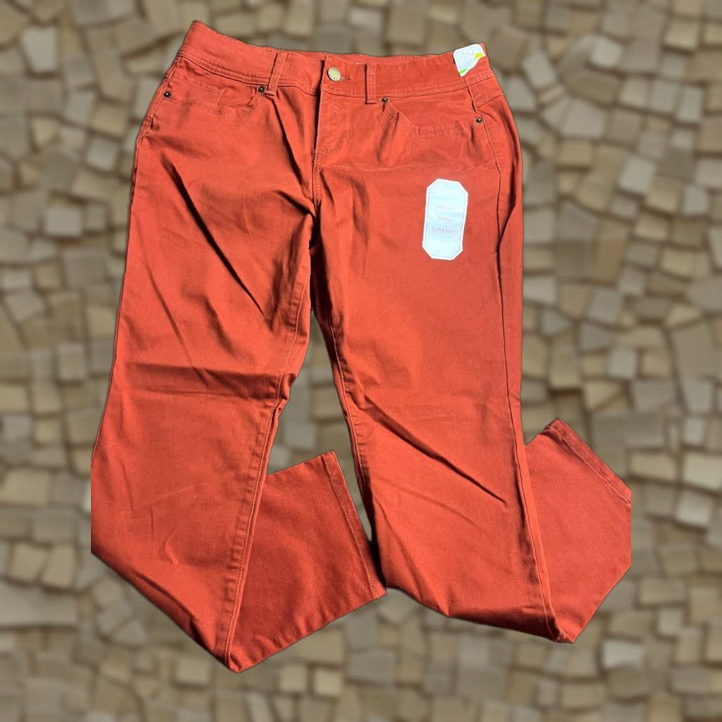 Vintage No Boundaries Pants Women's Size 17 Burnt Orange Mid Rise Skinny NWT Size 38" / US 16 / IT 52 - 1 Thumbnail