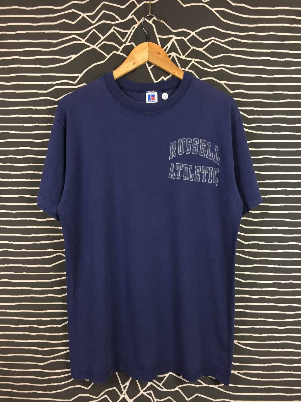Russell Athletic × Vintage Vtg 90s Russell Athletics Spell Out Logo Made In Usa Tee Size US L / EU 52-54 / 3 - 1 Thumbnail