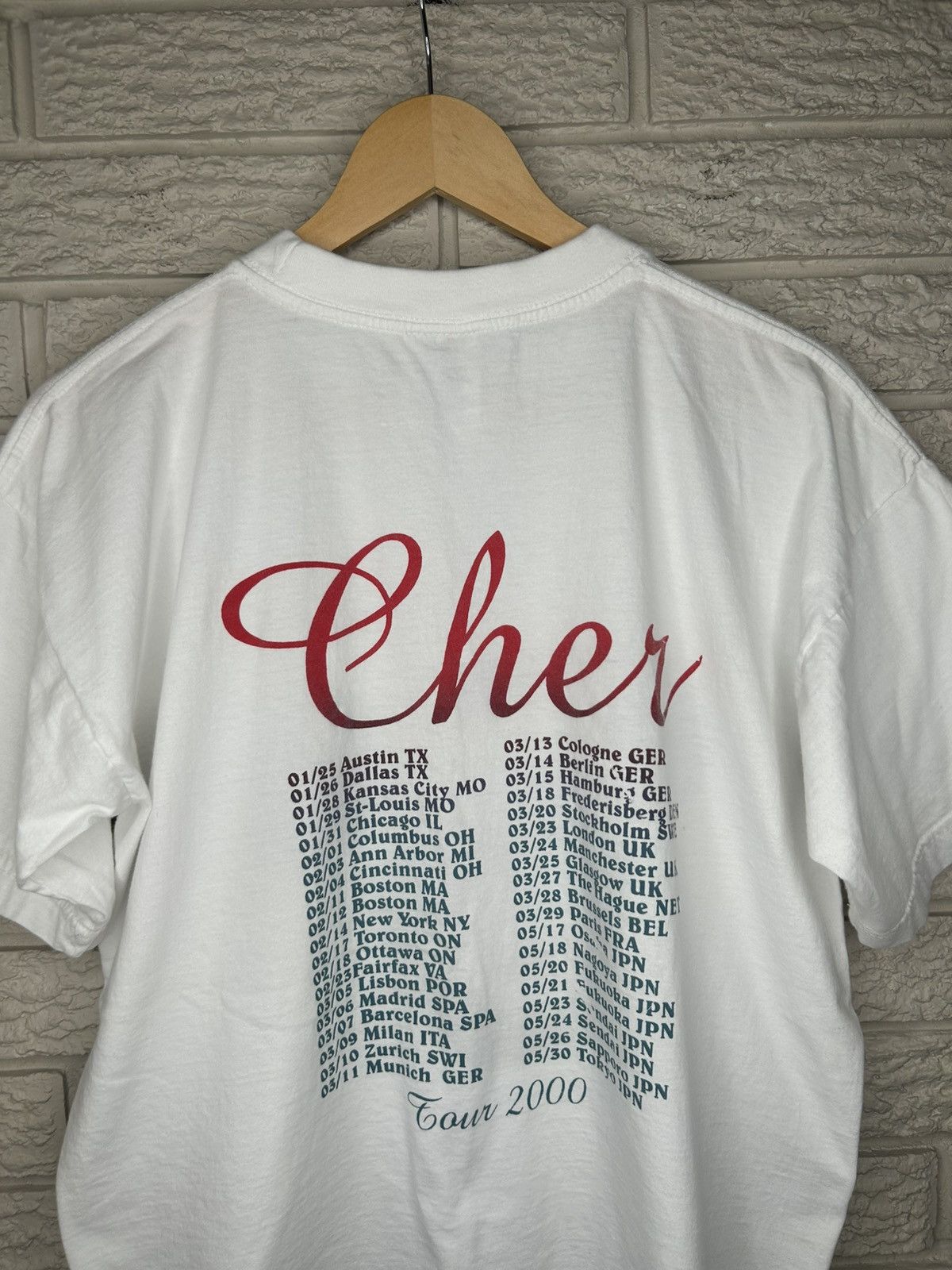 Band Tees Vintage Cher 2000 Tour Bootleg T Shirt Size US L / EU 52-54 / 3 - 4 Thumbnail
