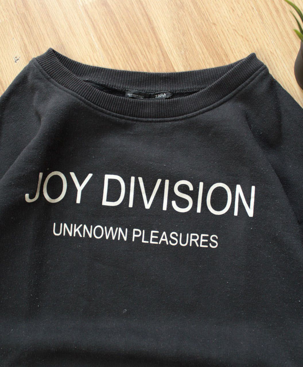 Band Tees 🔥 JOY DIVISION x ZARA UNKNOWN PLEASURES SWEATSHIRT Pullover Size US M / EU 48-50 / 2 - 4 Thumbnail