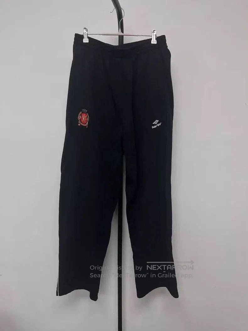 Balenciaga Balenciaga Manchester United Embroidered Logo Pants. Size US 34 / EU 50 - 1 Thumbnail