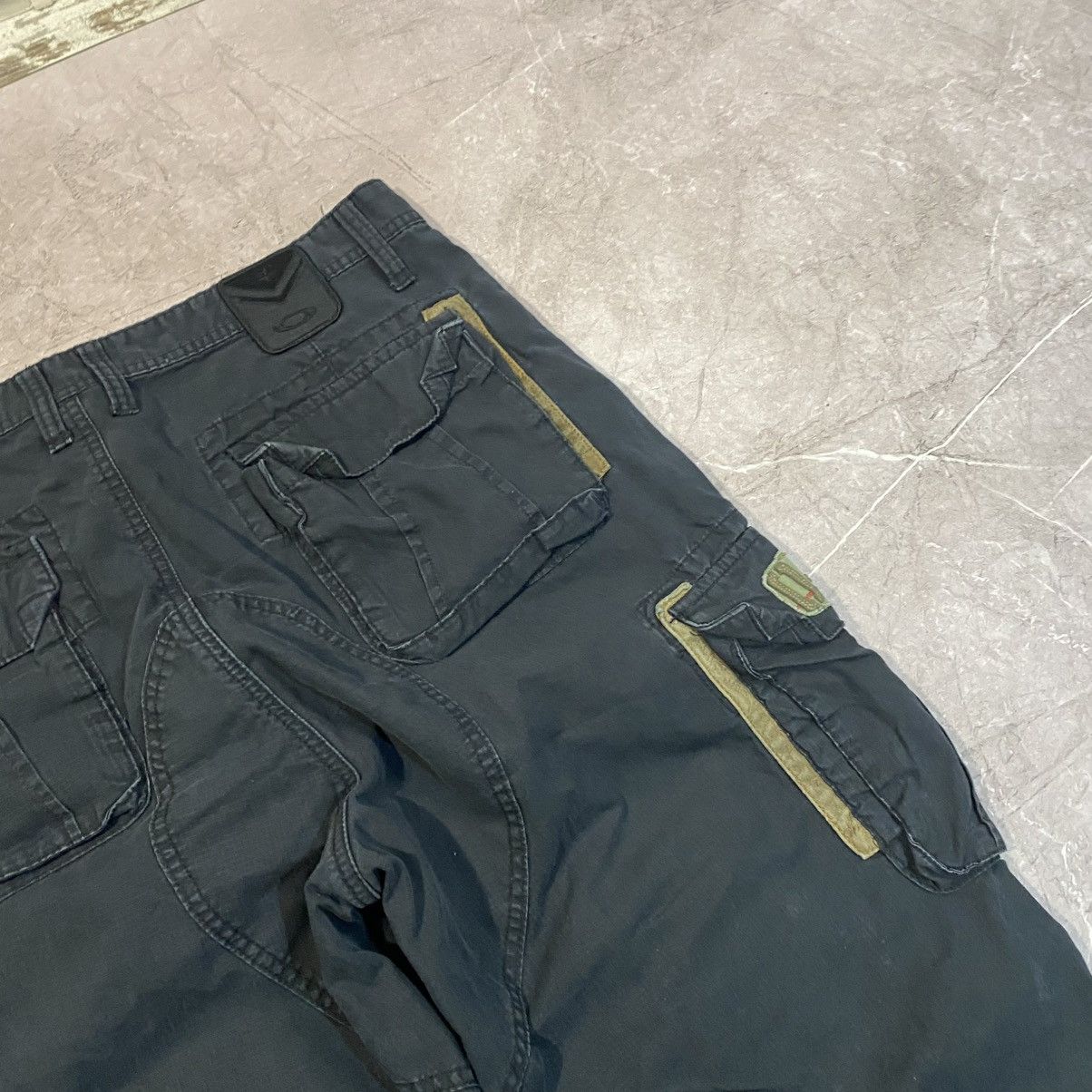 Oakley × Vintage VINTAGE OAKLEY CARGO PANTS FADED 00s Size US 34 / EU 50 - 2 Thumbnail