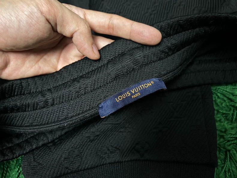 Louis Vuitton Louis Vuitton size s Old print dark print full print pants Size US 28 / EU 44 - 5 Thumbnail