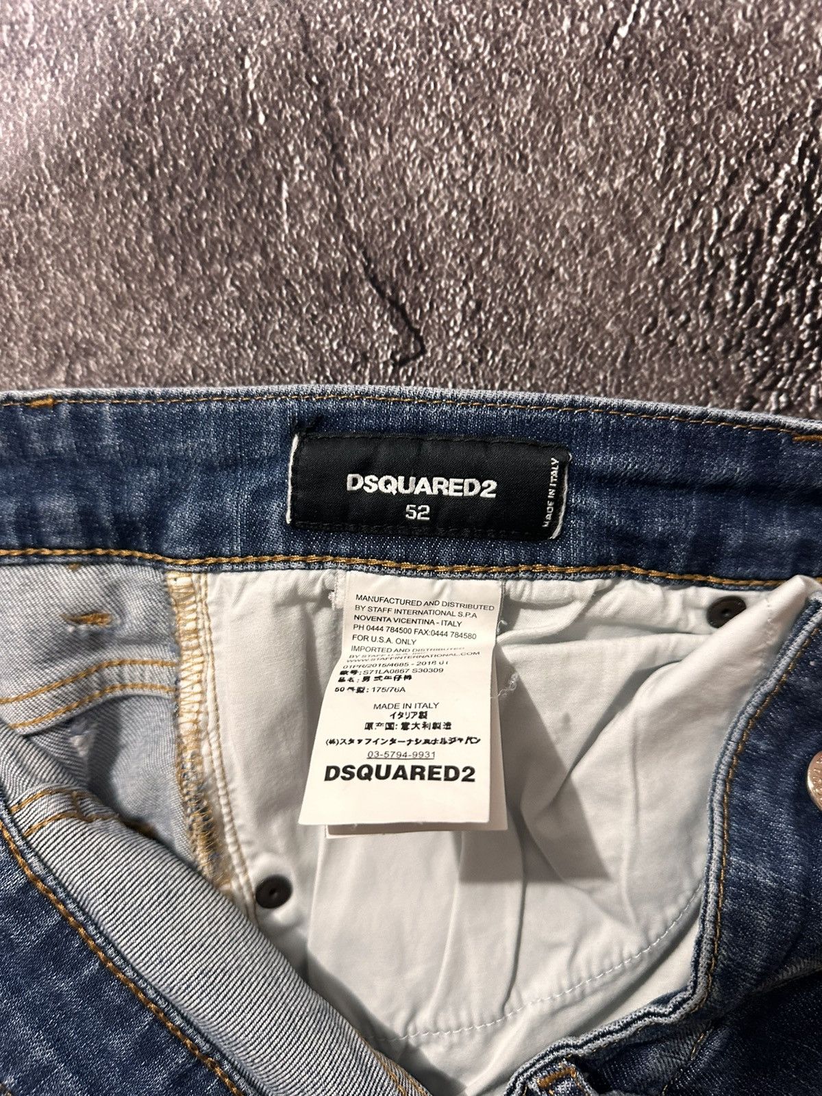 Dsquared2 Vintage Dsquared2 Boys Out Distressed Denim Jeans Size US 37 - 6 Thumbnail