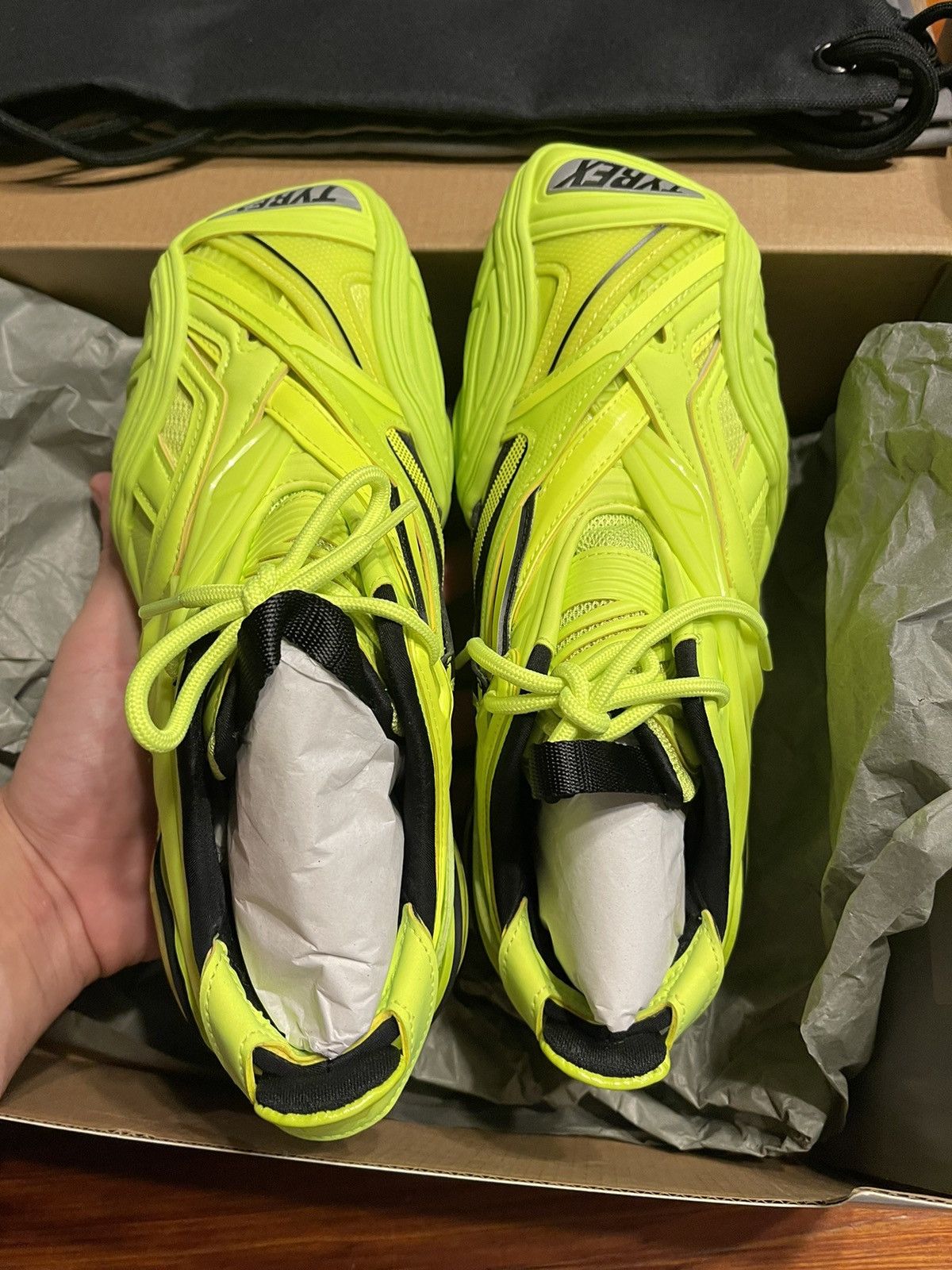 Balenciaga Balenciaga Tyrex lime green/yellow size 37 (7US) Size US 7 / EU 40 - 5 Thumbnail