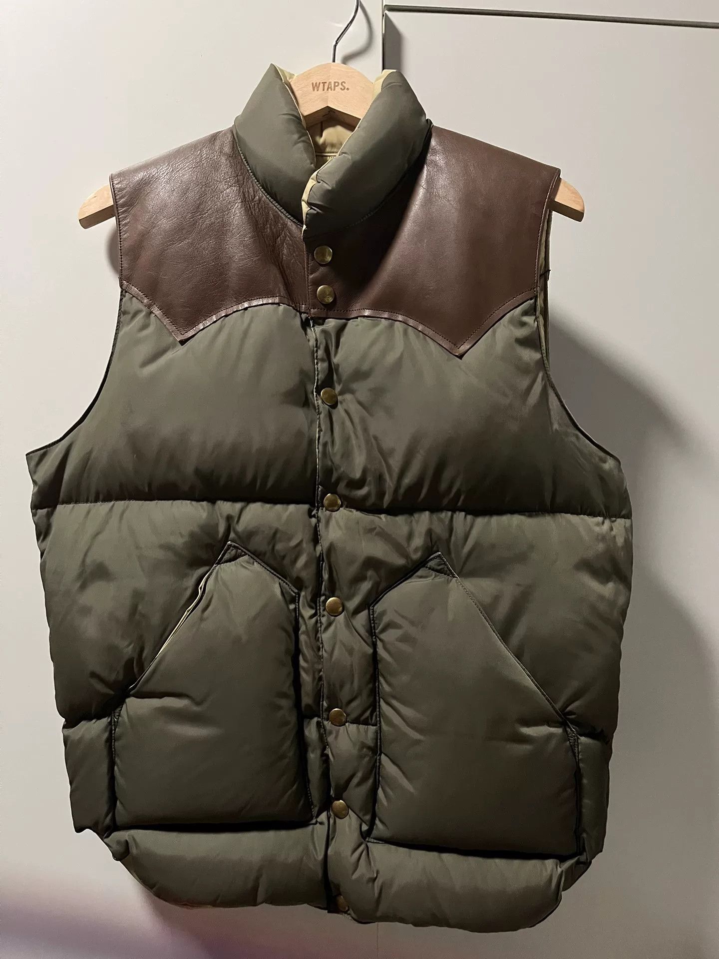 Rocky Mountain Featherbed rocky mountain down vest with leather details Size US M / EU 48-50 / 2 - 1 Thumbnail