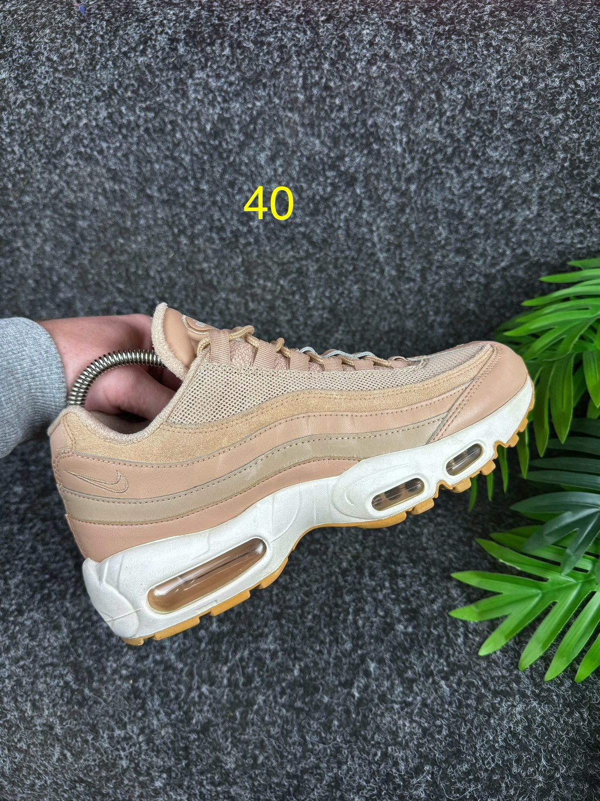 Nike Nike Air Max 95 size 40 Y2K Drill style Size US 7 / EU 40 - 2 Thumbnail