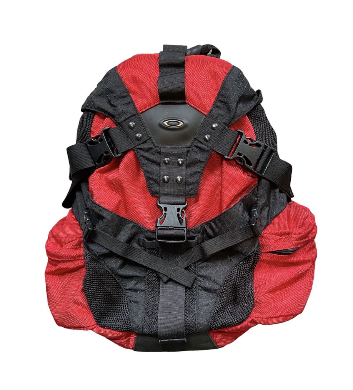 image of 90’S Oakley Tactical 2.0 Backpack in Black/Red, Men's