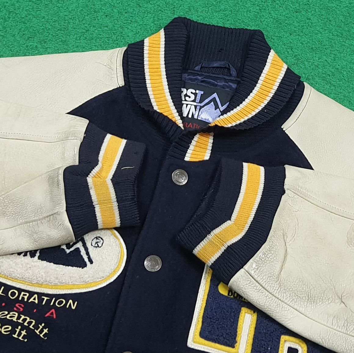 Vintage Vintage First Down Exploration USA Letterman Jacket C291N34 Size US L / EU 52-54 / 3 - 10 Thumbnail