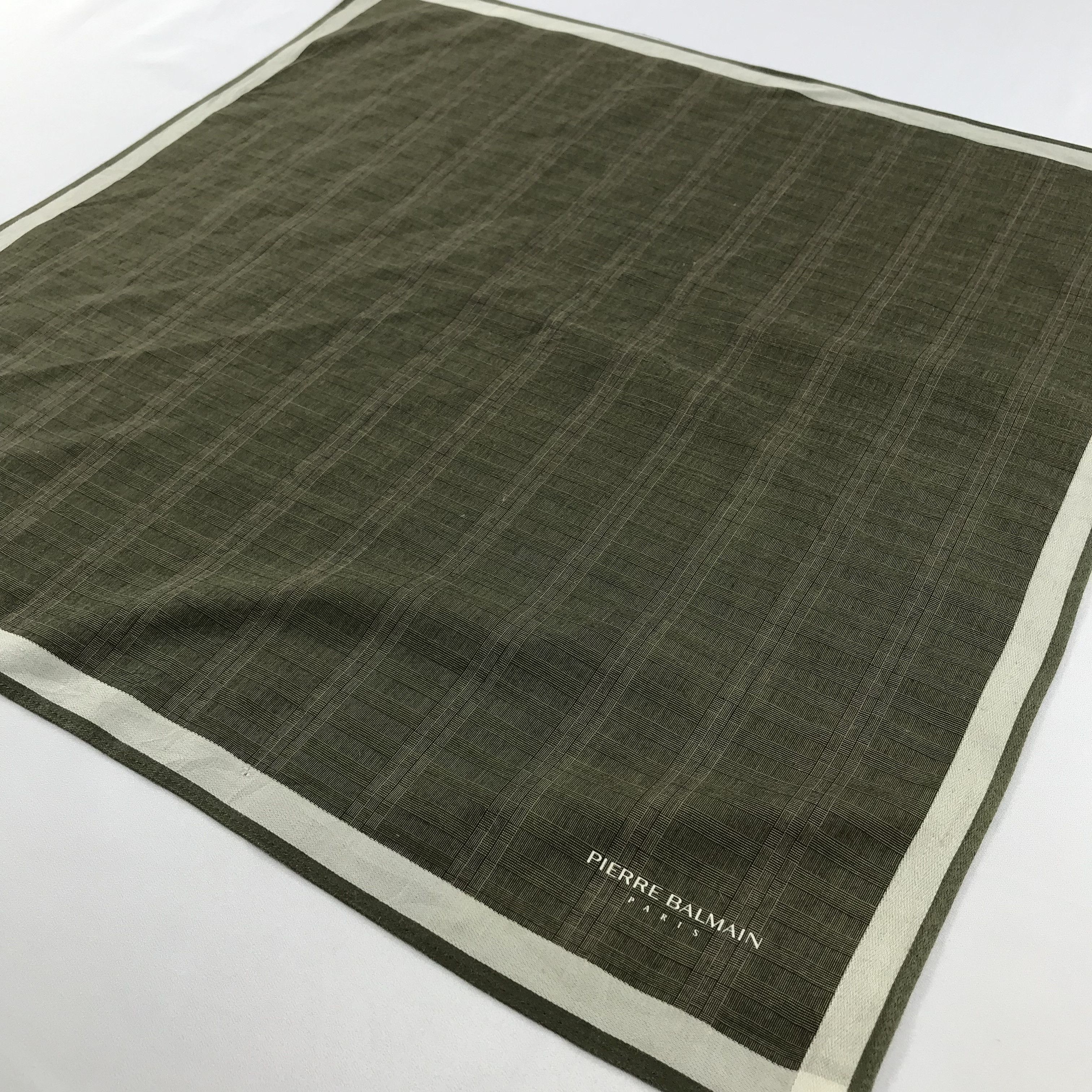 Pierre Balmain × Vintage Pierre Balmain Bandana / Handkerchief / Neckerchief - S2384 Size ONE SIZE - 2 Thumbnail