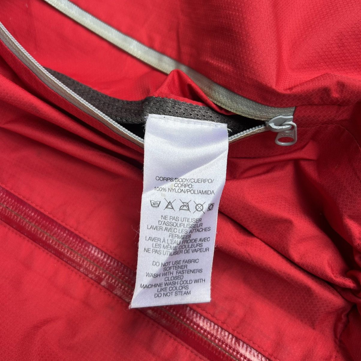 Goretex 00’s Salomon Gore-Tex Paclite Jacket🥷💦 Size US M / EU 48-50 / 2 - 12 Thumbnail