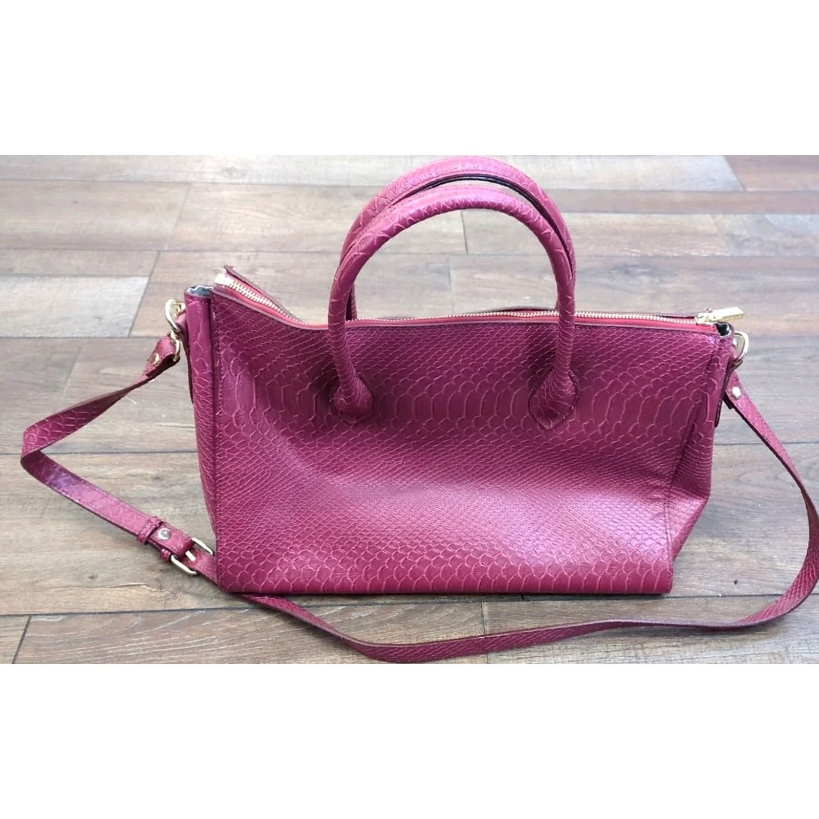 Doublet Gunas New York Hermit Pink Vegan Leather Double Handle Satchel Handbag Womens Large Burgundy Gold Hardware Size ONE SIZE - 3 Thumbnail