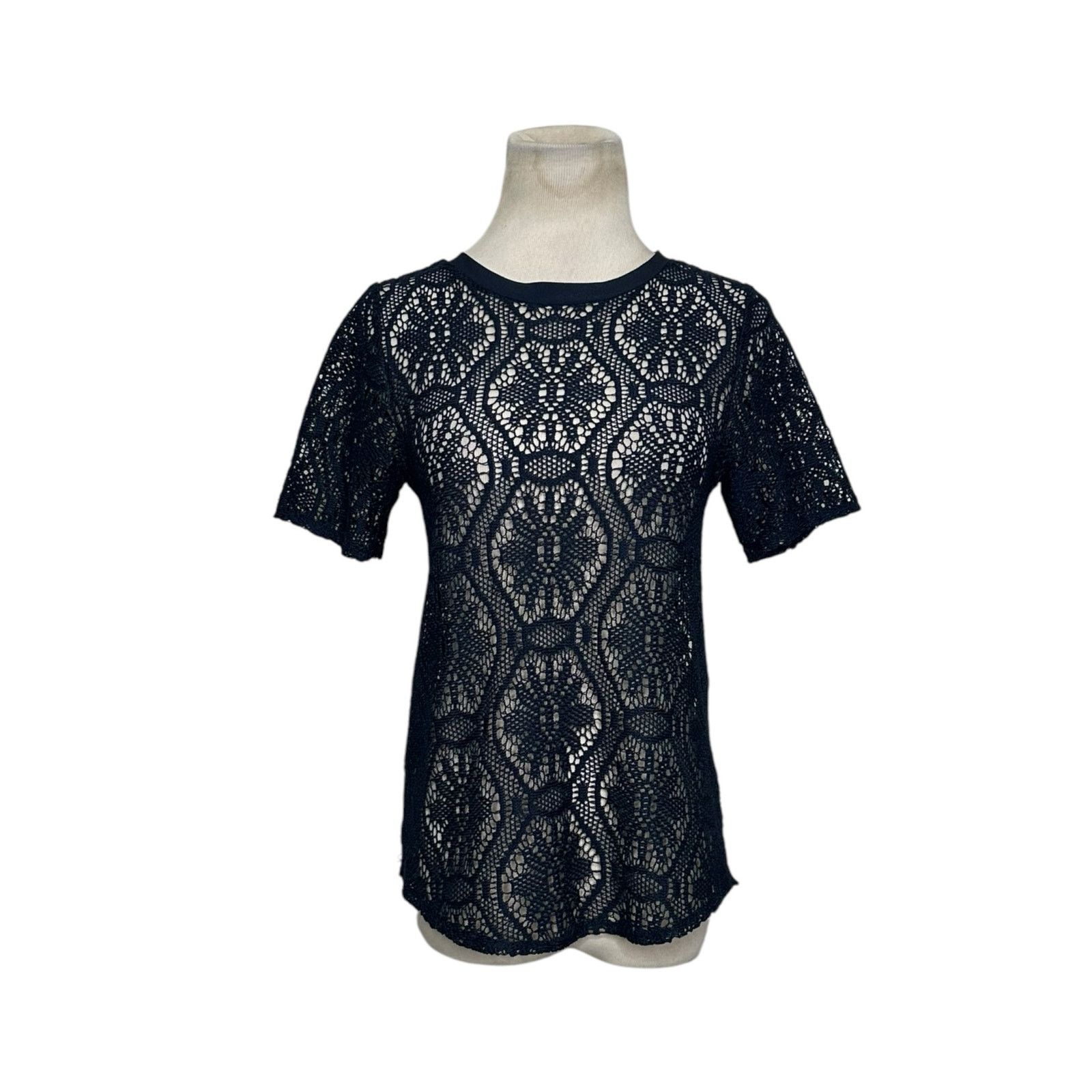 Banana Republic Banana Republic blue crochet short sleeves top size XS Size XS / US 0-2 / IT 36-38 - 1 Thumbnail