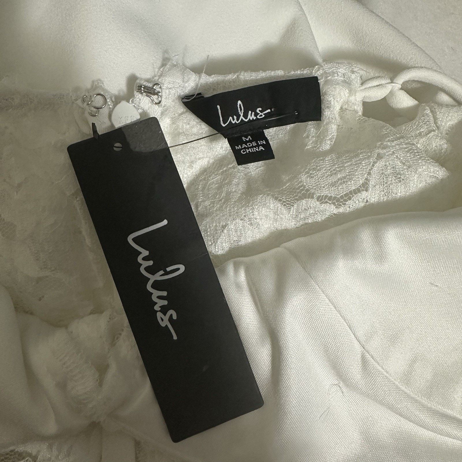 Other NWT LULUS Medium Lavish White Lace Floral Bustier Dress Size M / US 6-8 / IT 42-44 - 6 Thumbnail