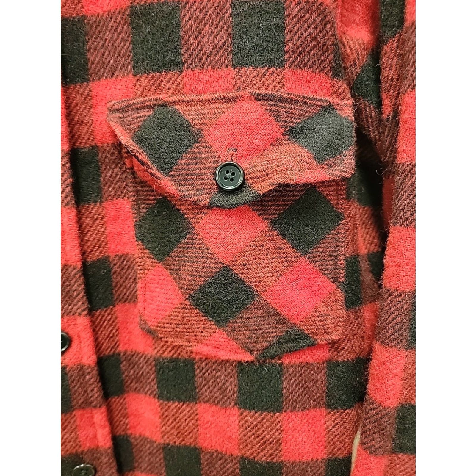 Vintage VINTAGE Woolrich Shirt Buffalo Plaid Flannel Wool Red Black Medium M Men's Button-Up Long Sleeve Collared Chest 23 Length 31 Size US M / EU 48-50 / 2 - 2 Thumbnail