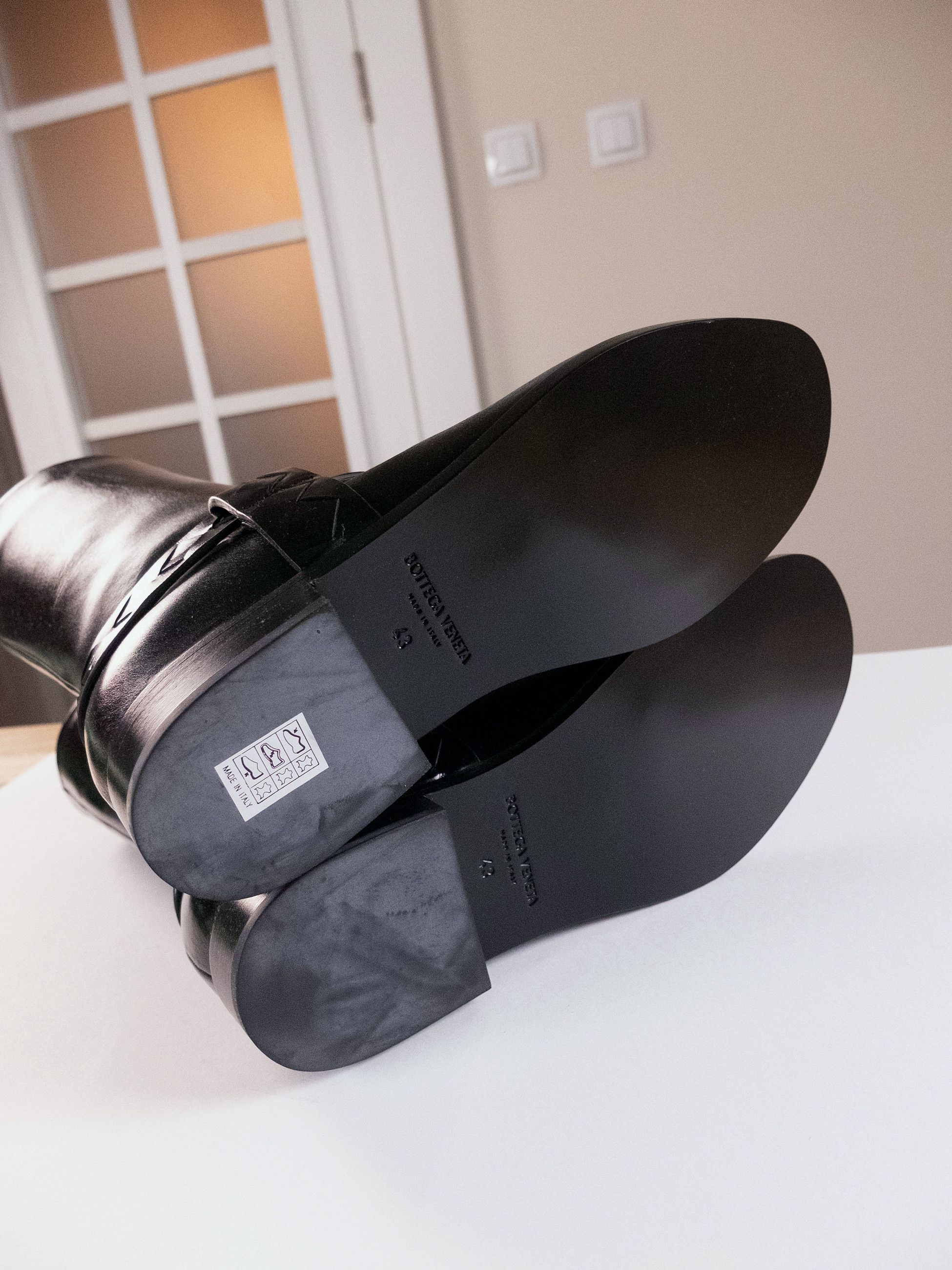 Bottega Veneta BOTTEGA VENETA Achille black leather tubular boots 10 43 q Size US 10 / EU 43 - 11 Thumbnail
