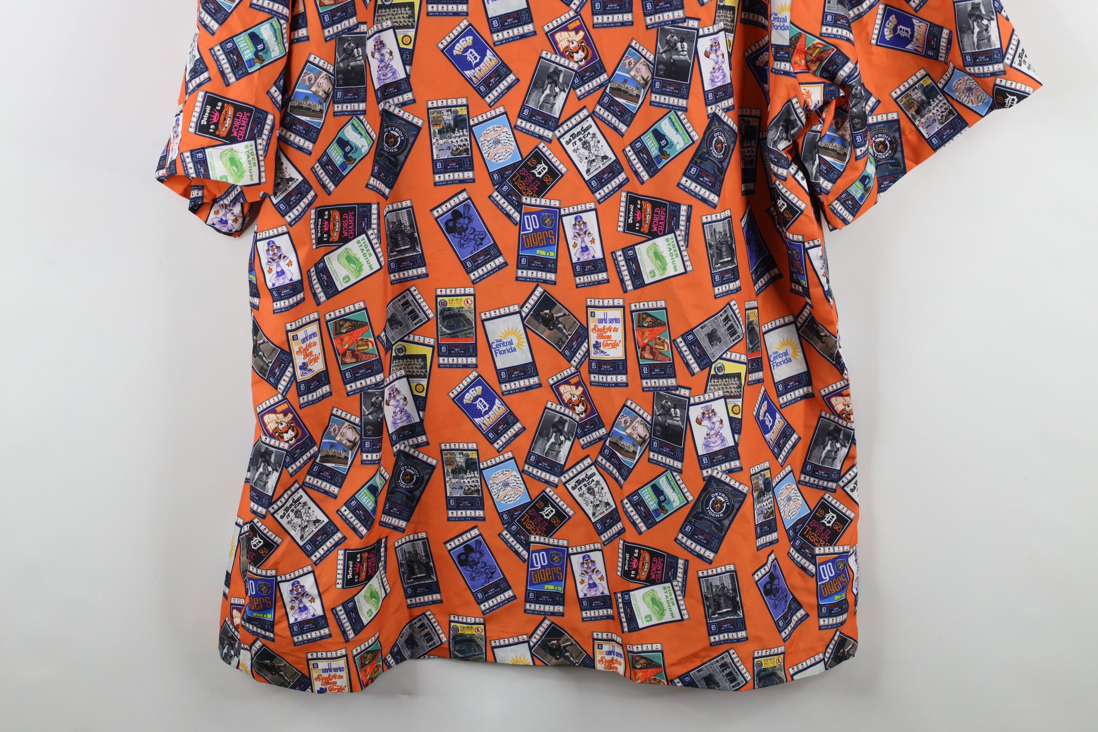 Vintage Vintage Print Detroit Tigers Baseball Hawaiian Button Shirt Size US XXL / EU 58 / 5 - 11 Thumbnail