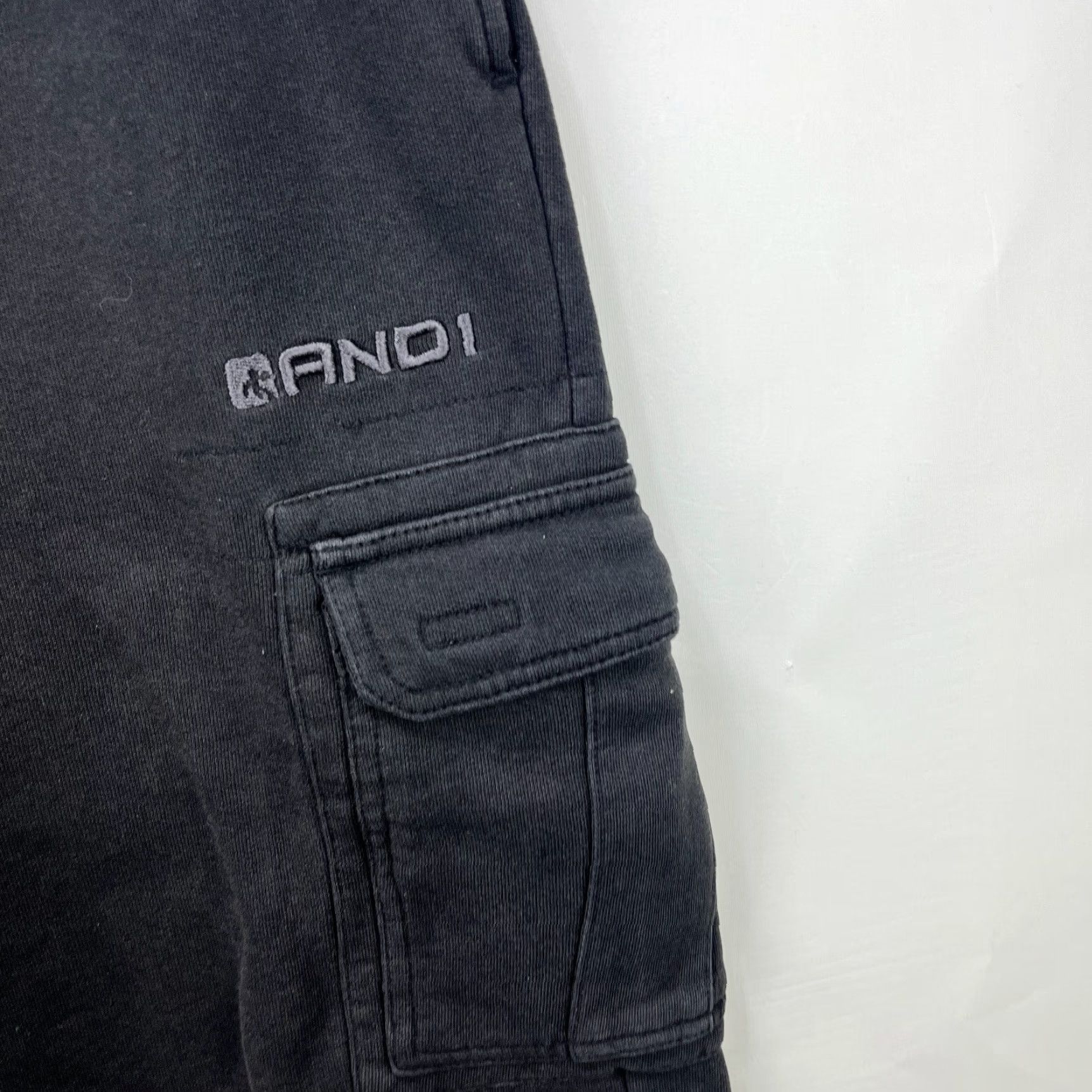 Vintage VINTAGE AND1 Baggy Sweatpants XL Black Mens Pants Sweatpants 90s Activewear Drawstring Wide Leg Loose Size US 36 / EU 52 - 3 Thumbnail