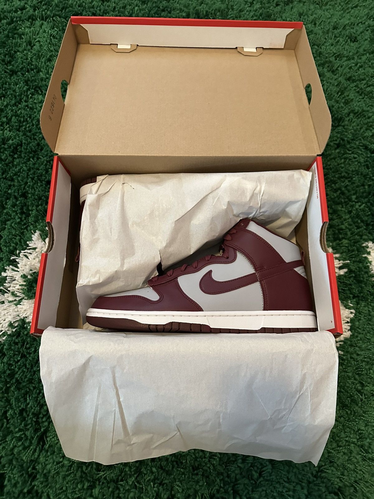 Nike Nike Dunk Hi Beetroot Sneakers 11 Size US 11 / EU 44 - 1 Thumbnail