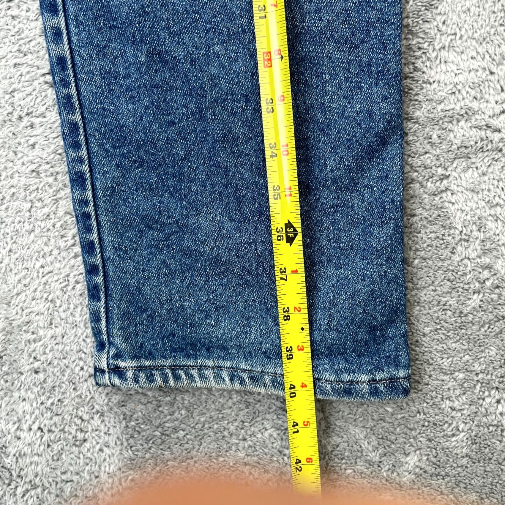 Wrangler VINTAGE Wrangler Jeans Mens 36x30 Blue Logo Denim Straight Leg Cotton 5-Pocket Zipper Button City Preppy Winter Fall Spring Size US 36 / EU 52 - 5 Thumbnail