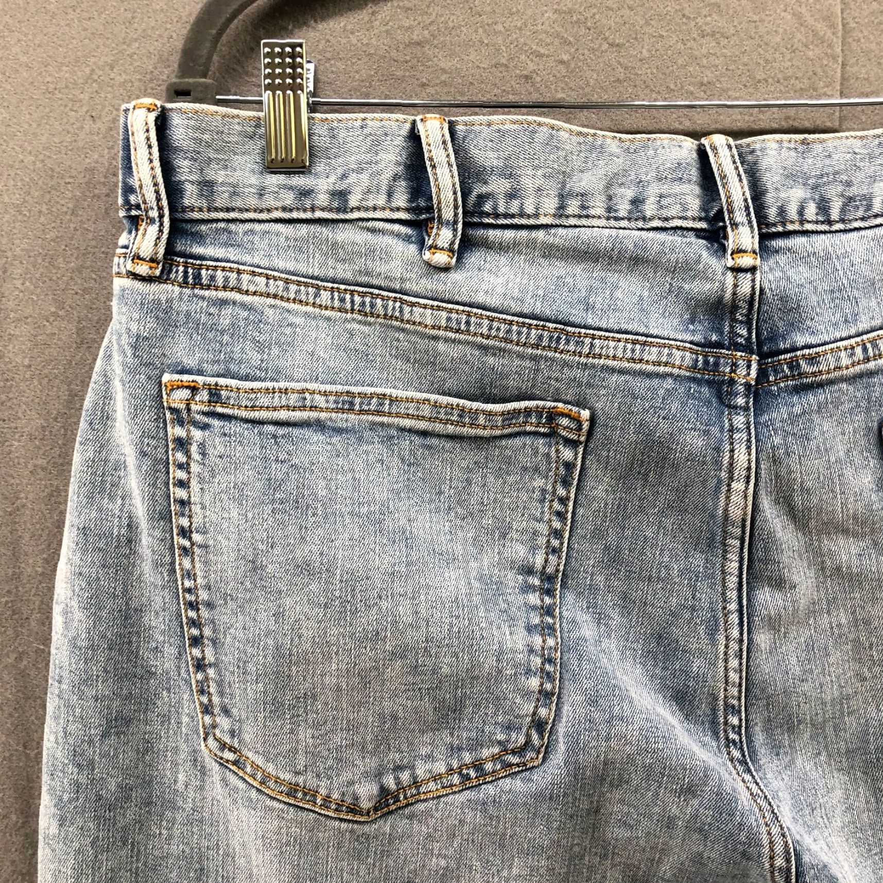 Banana Republic Banana Republic Jeans Mens 38x32 Skinny Fit Blue Light Wash Cotton Blend Denim Zip Fly Stretch NWT Size US 38 / EU 54 - 3 Thumbnail