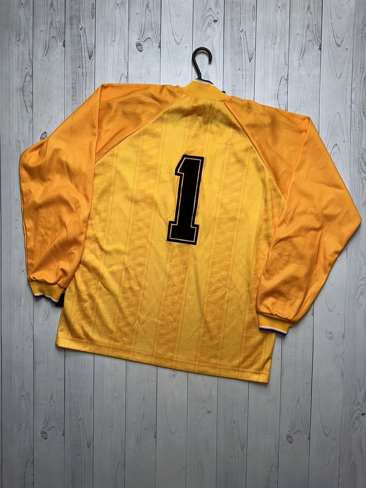 Puma × Vintage Vintage puma sheffield Wednesday United goalkeeper Jersey L Size US L / EU 52-54 / 3 - 2 Thumbnail