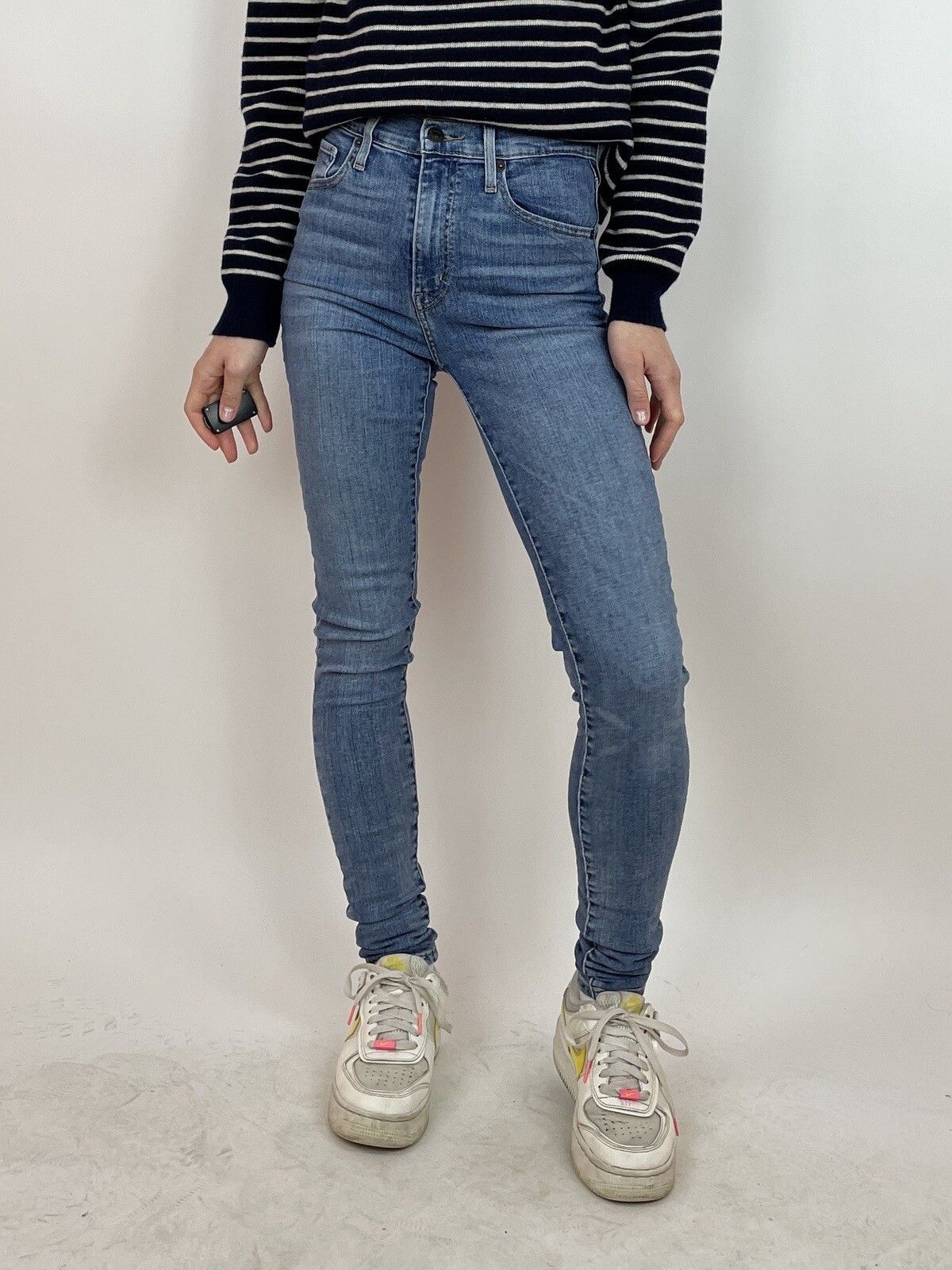 Levi's Levi's Premium Mile High Waist Skinny Jeans Blue Size 25 Size 25" / US 0 / IT 36 - 1 Thumbnail