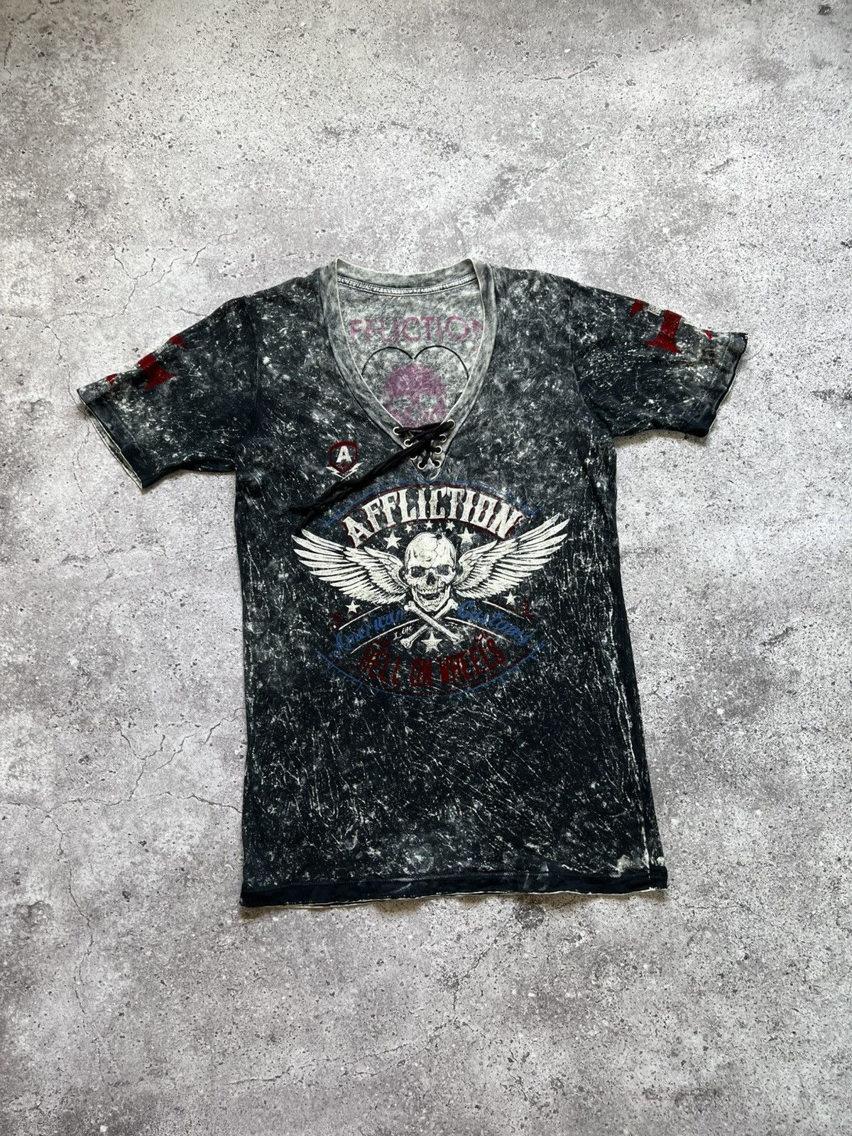 Affliction Affliction Women's Skull T-shirt Y2K Tee Size L / US 10 / IT 46 - 1 Thumbnail