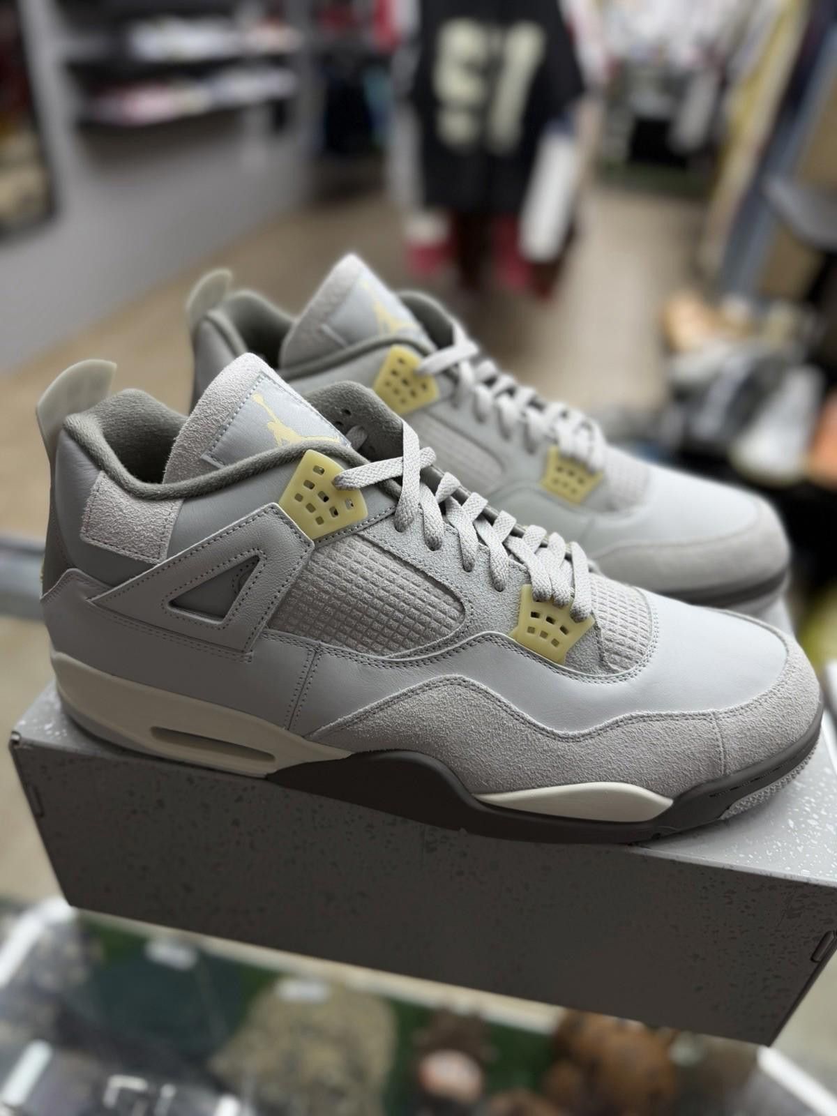 Jordan Brand Jordan 4 Retro SE Craft Size (18) Brand New DV3742-021 Size US 15 / EU 48 - 2 Thumbnail