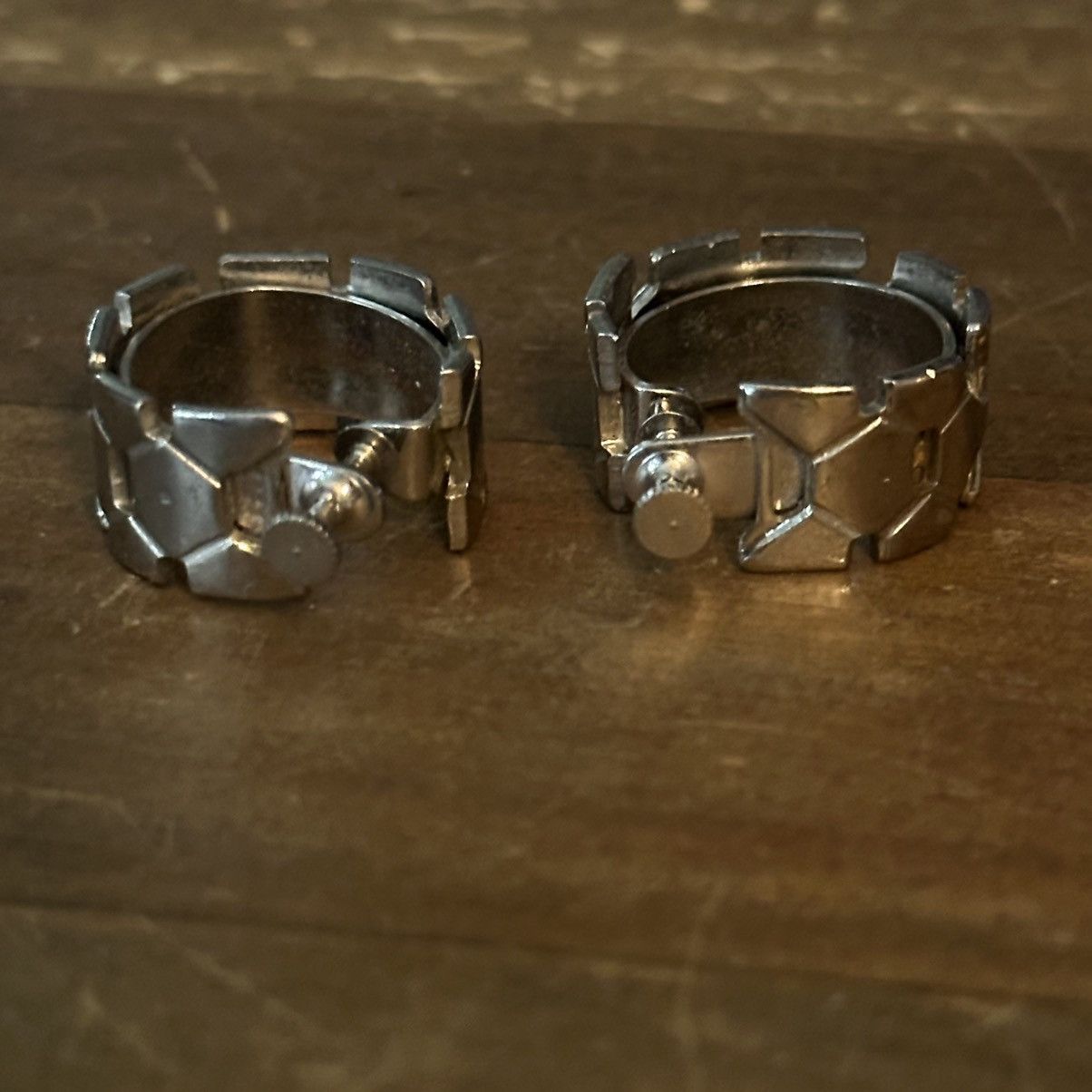 Vintage Vintage silver tone abstract screw back hoop earrings Size ONE SIZE - 5 Thumbnail