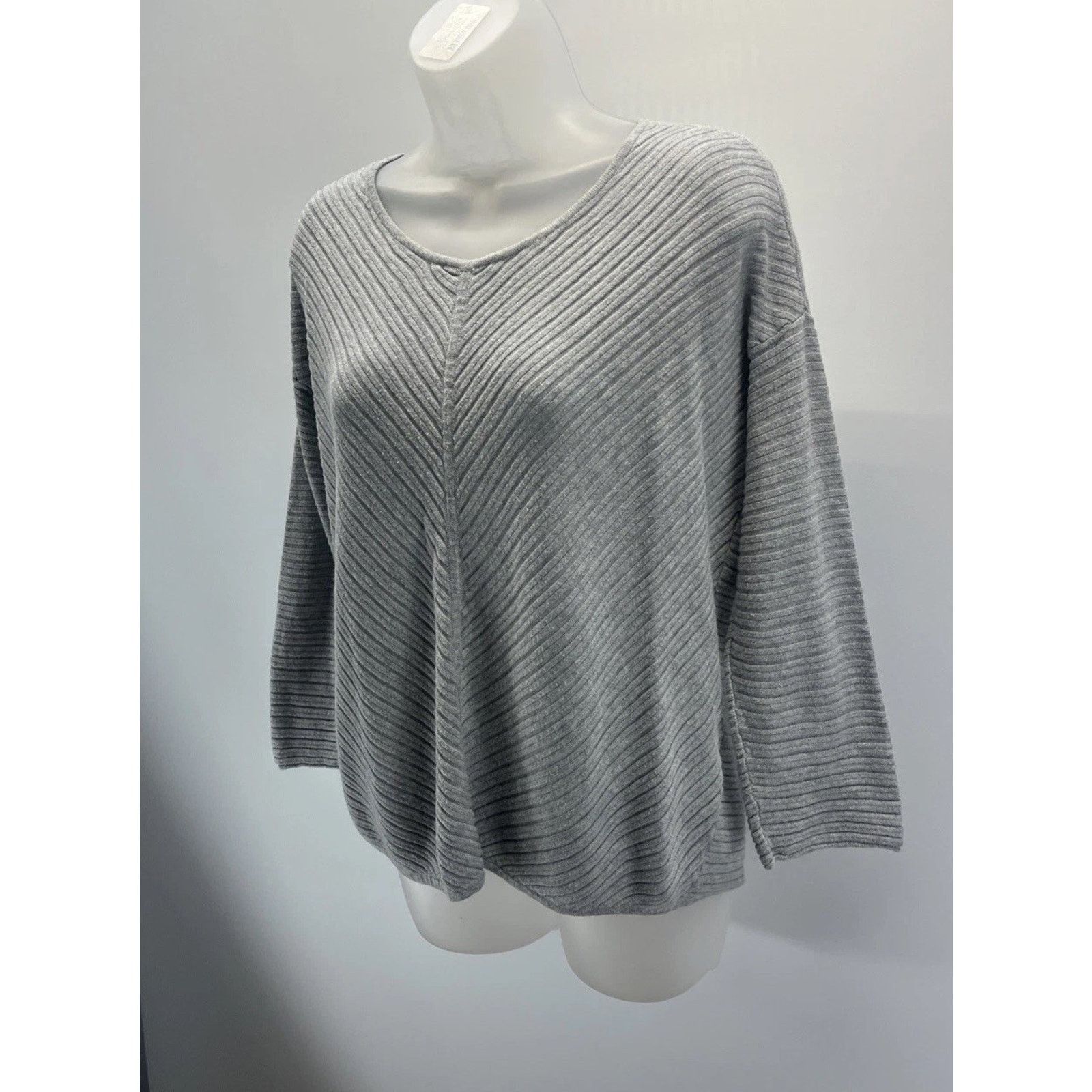 Chicos Chicos Sweater Womens 1 US M Grey Sequin 3/4 Pullover Size M / US 6-8 / IT 42-44 - 1 Thumbnail