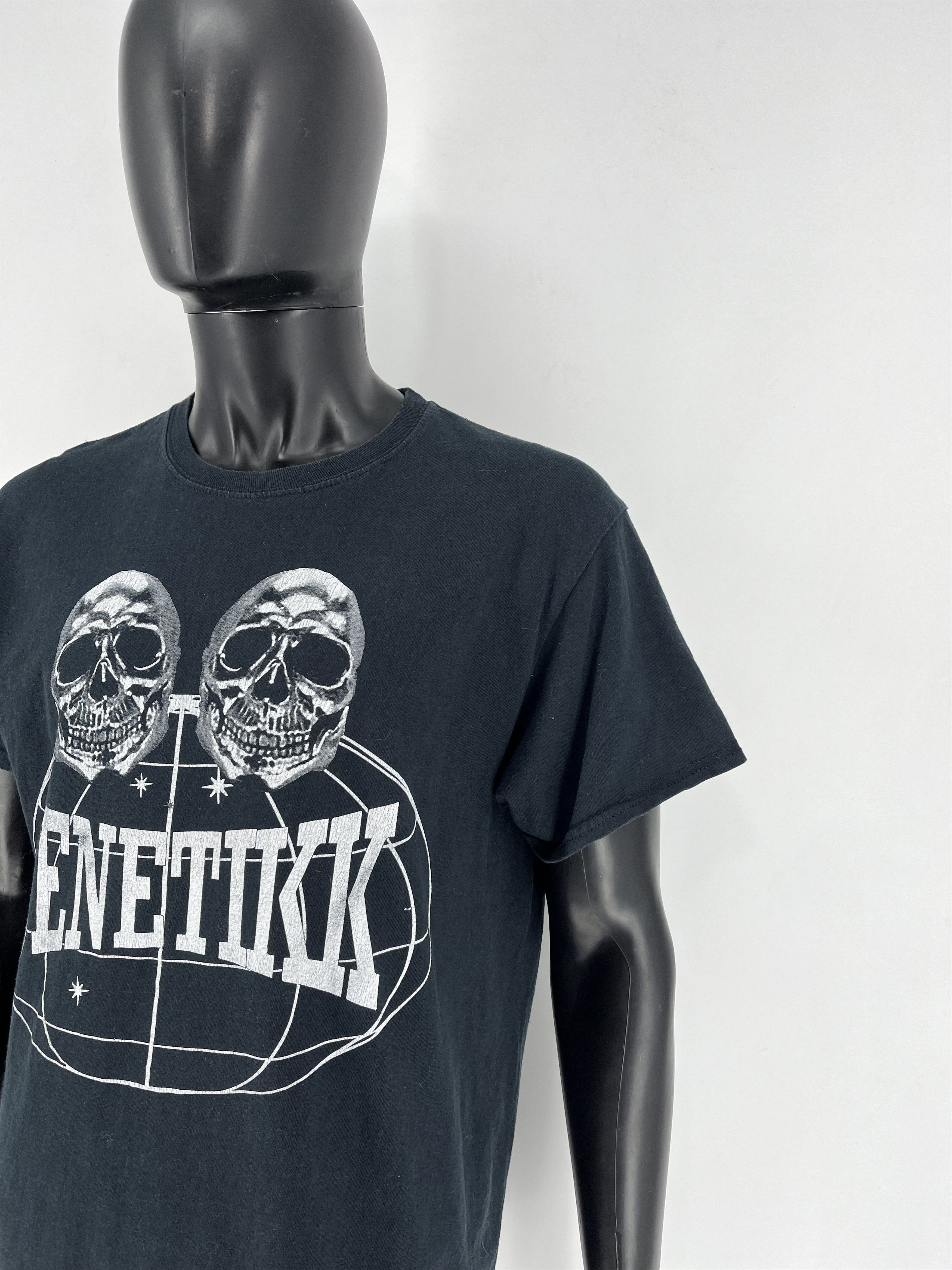 Band Tees Vintage Y2k Genetikk Hip Hop Band Germany Rare Tee OG Size US L / EU 52-54 / 3 - 7 Thumbnail
